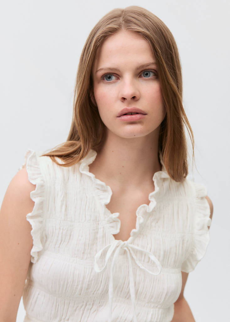 Ruffled gathered blouse — Off White