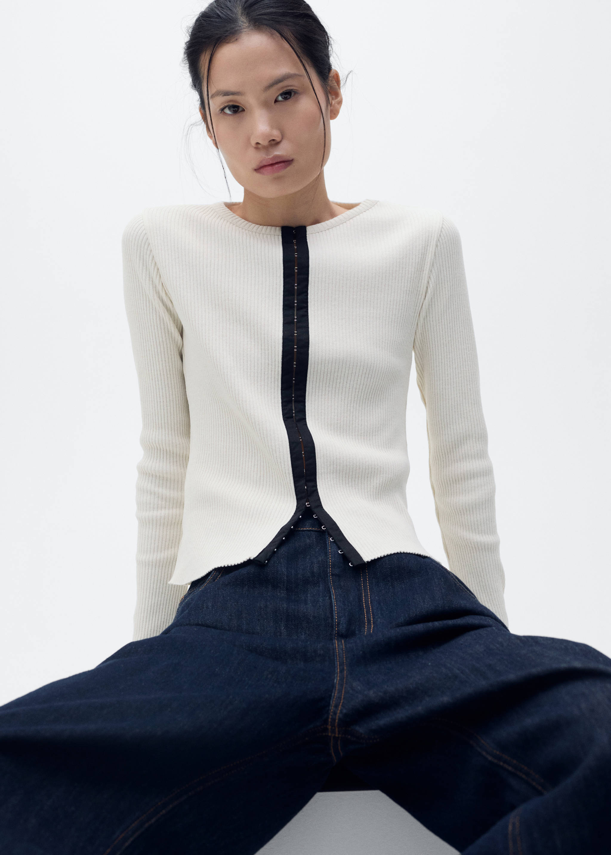 Cardigan coton fermeture contrastante - Plan moyen