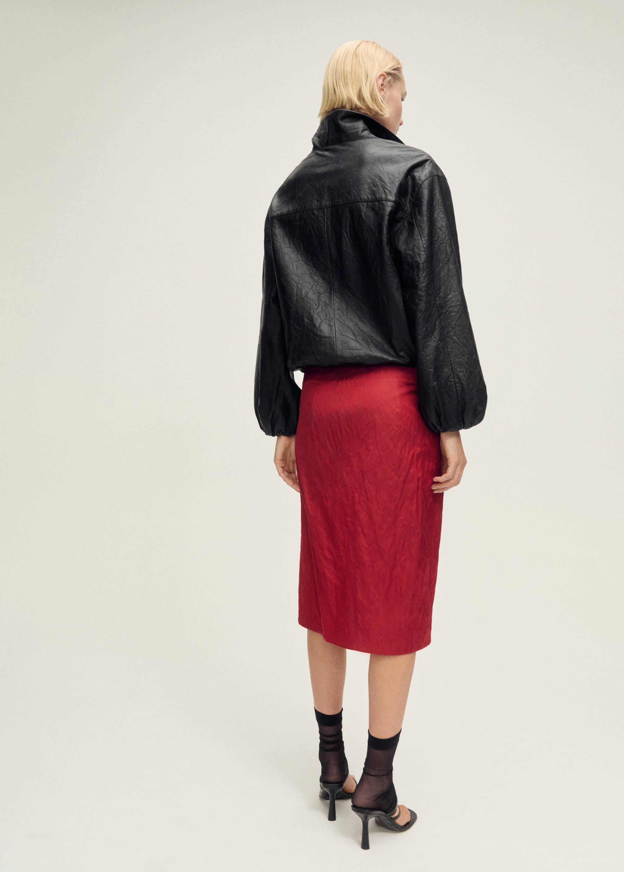 Multi-position textured skirt with bows - Reverse of the article