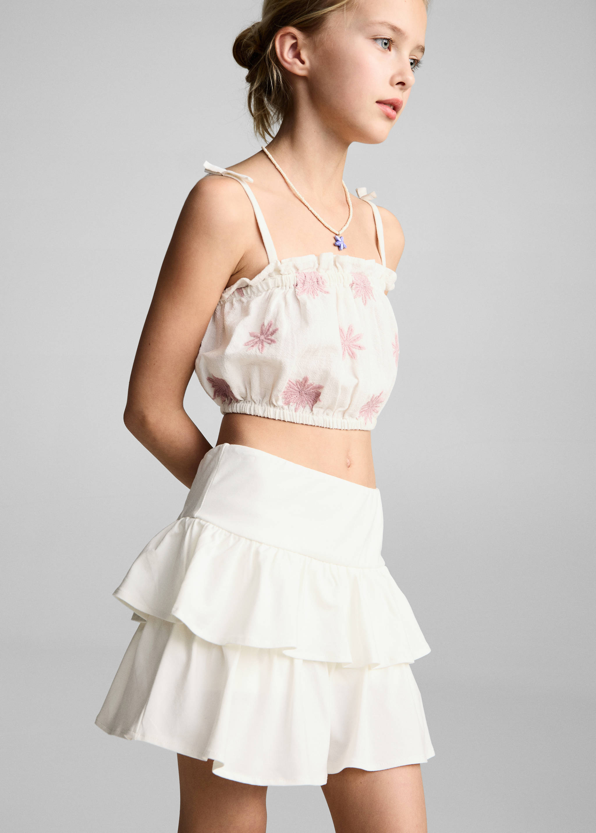 Юбка-брюки с оборками - Средний план