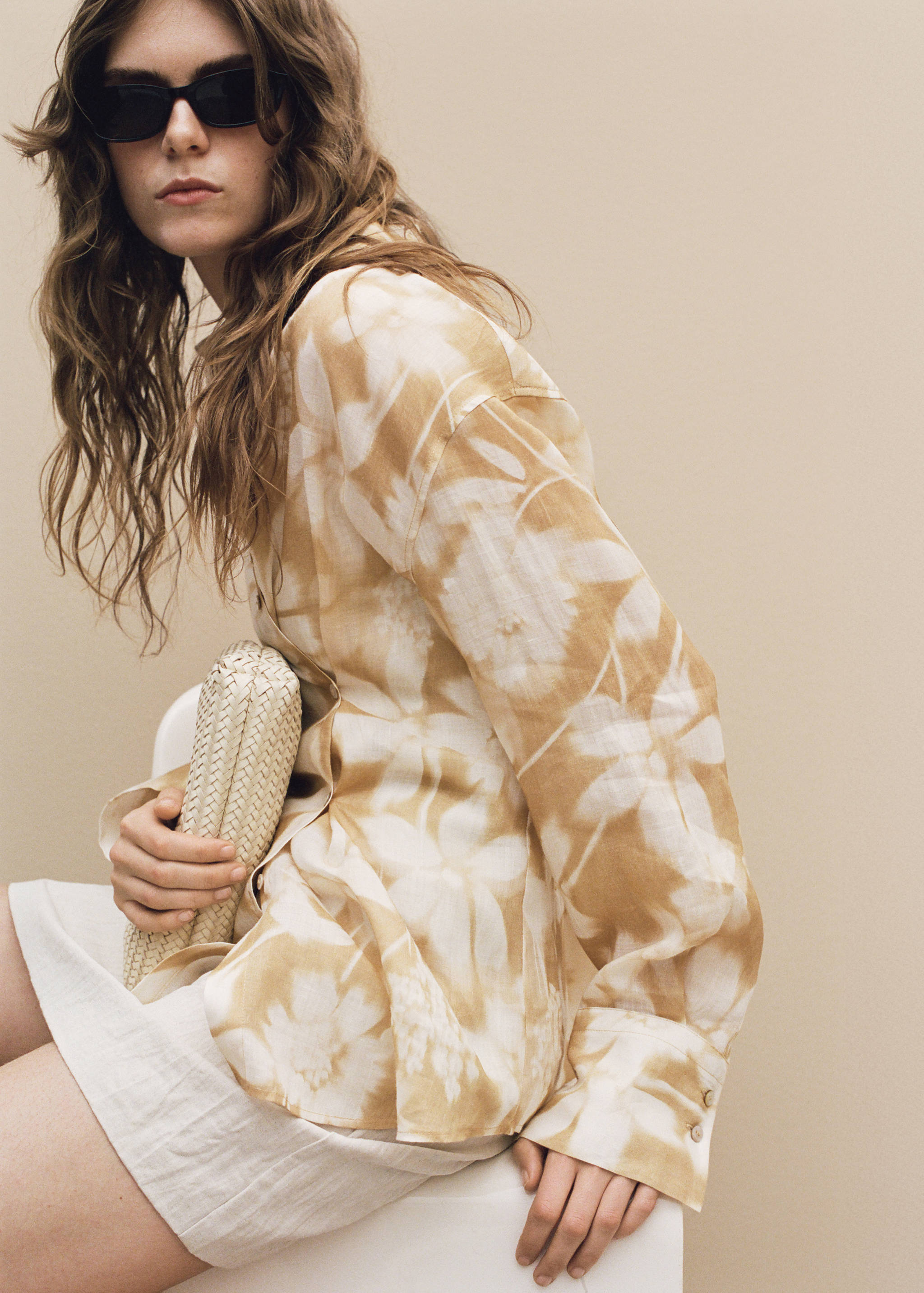 Camisa de rami com fecho multiposições - Pormenor do artigo 7