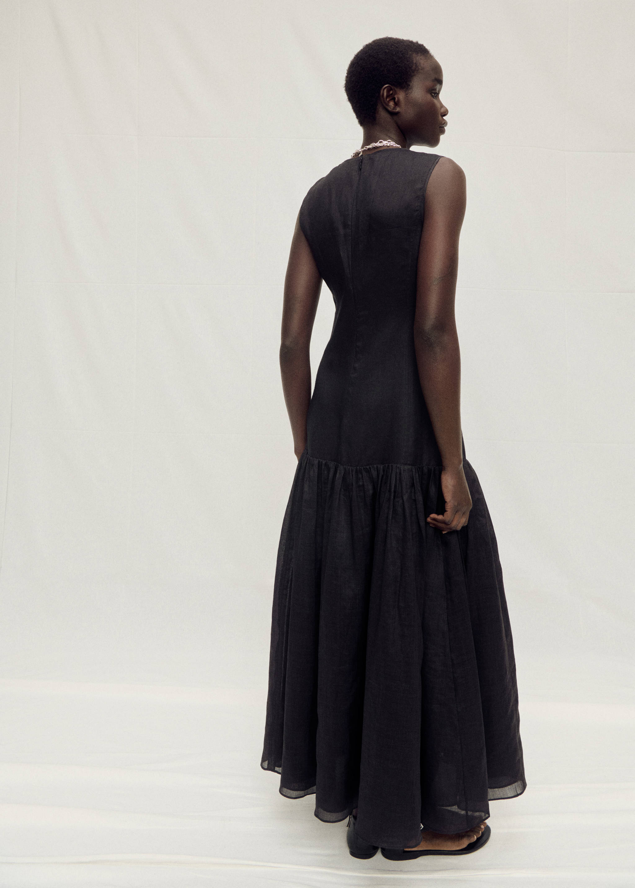 Λινό μακρύ φόρεμα με φάσα με σούρα - Πίσω όψη προϊόντος