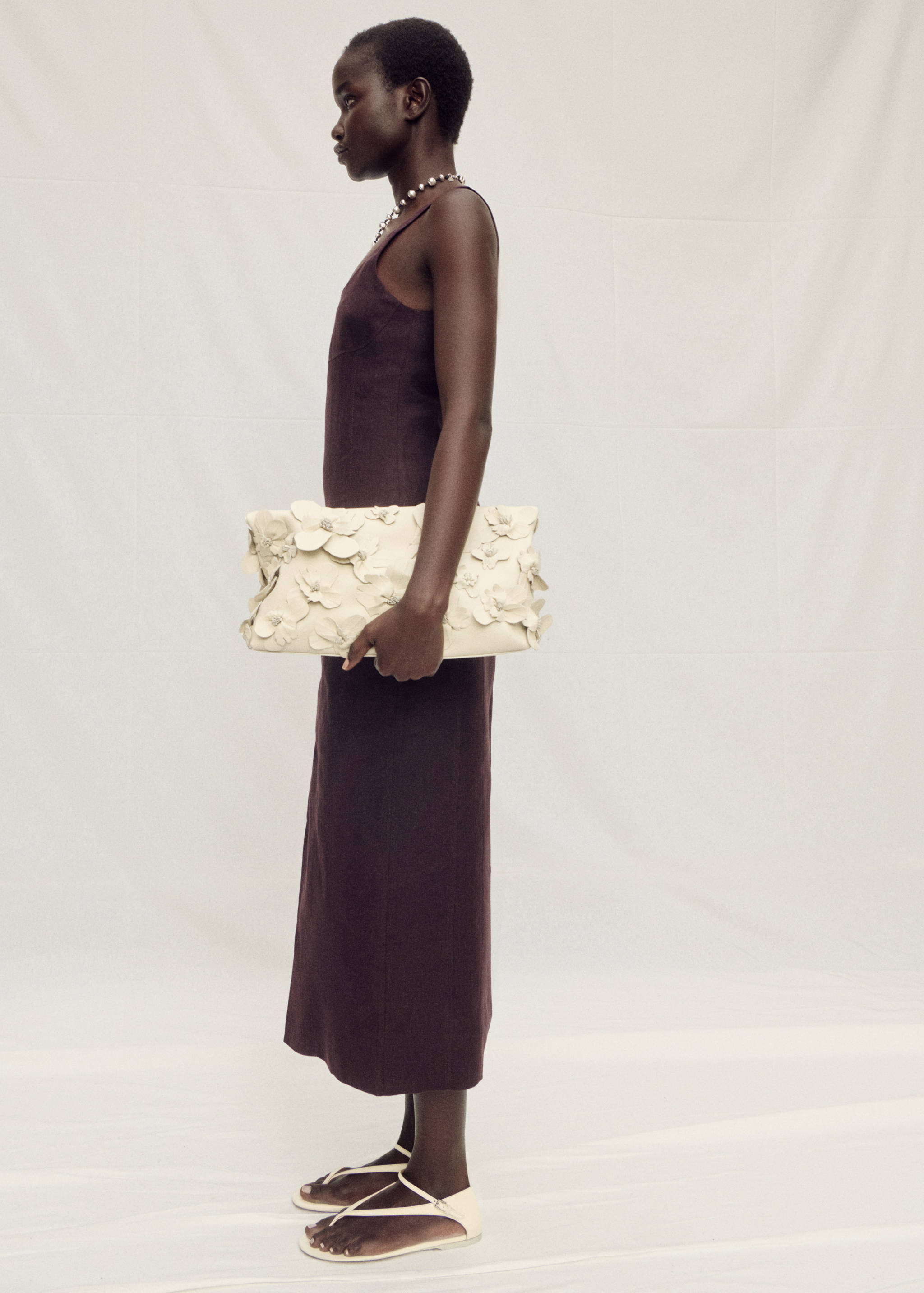 Vestido midi de linho com abertura - Pormenor do artigo 2