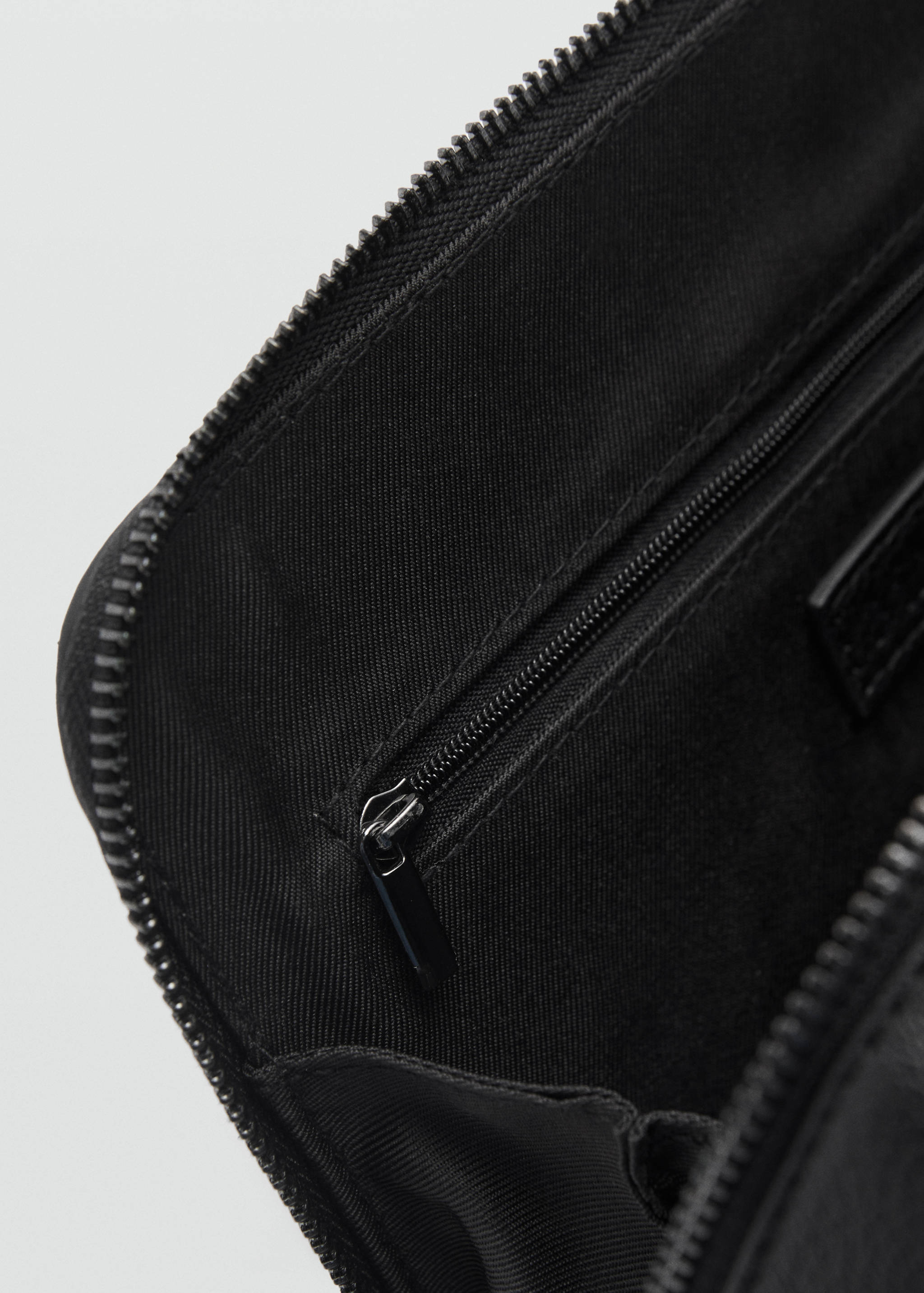 Bolso estilo maletín - Detalle del artículo 2