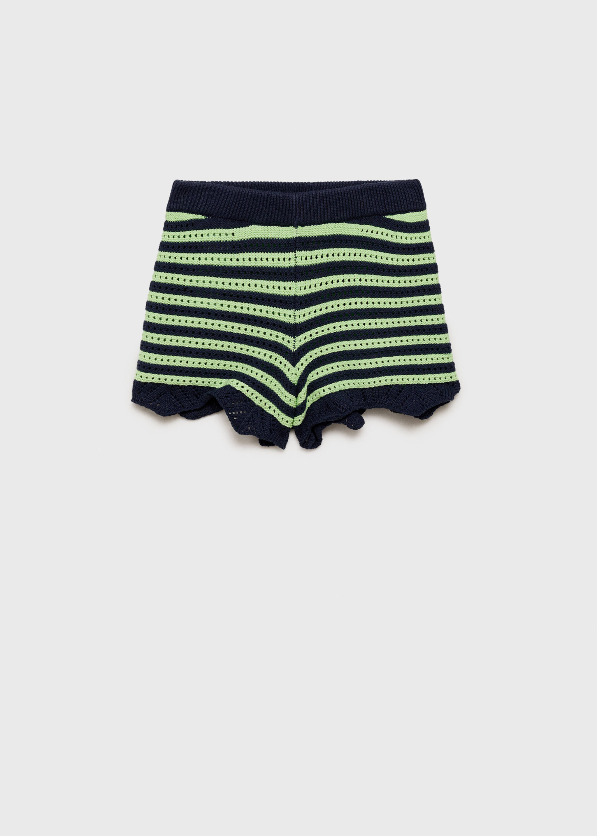 Contrasting crochet shorts - Article without model