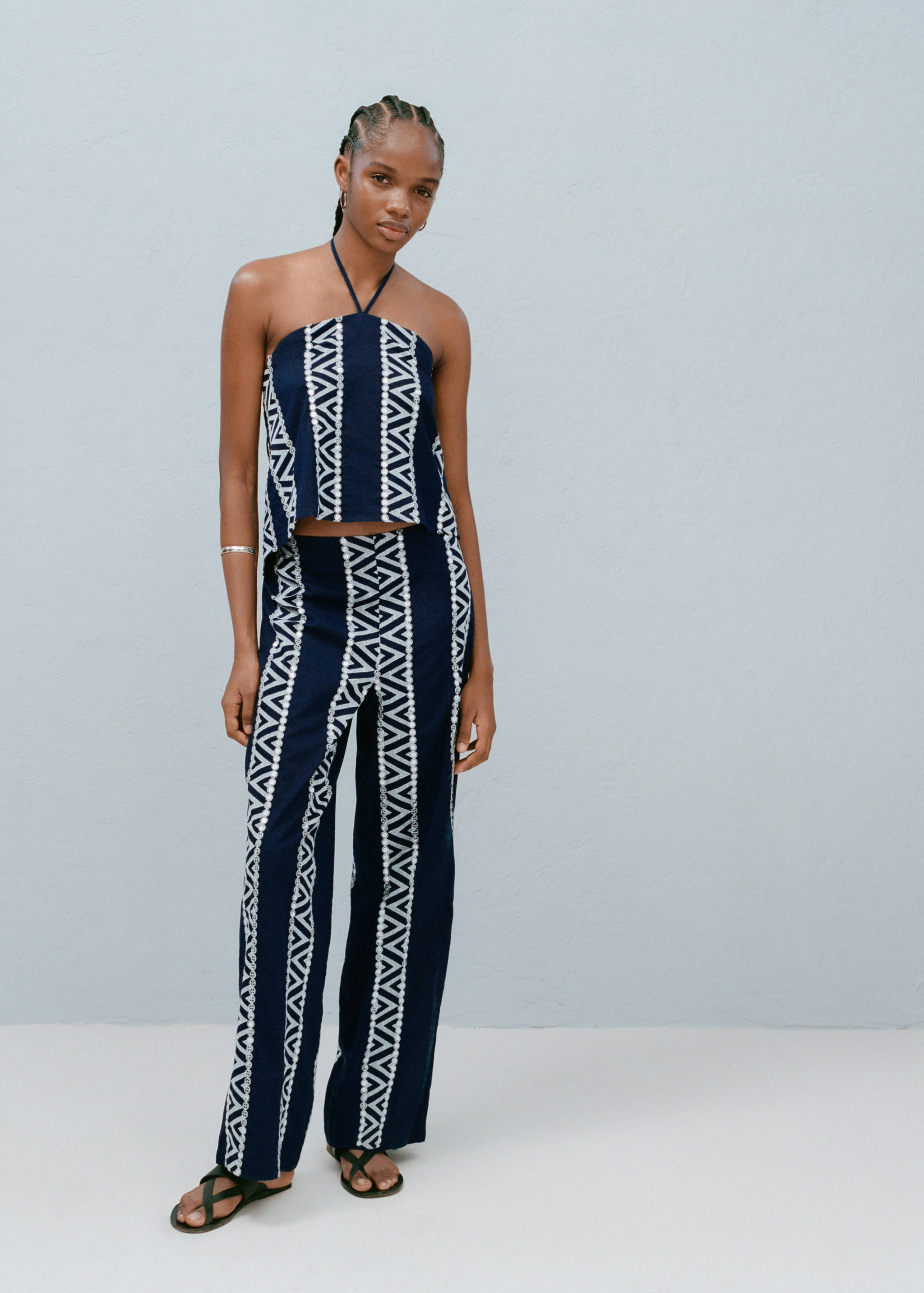 Embroidered straight-fit pants - Details of the article 5