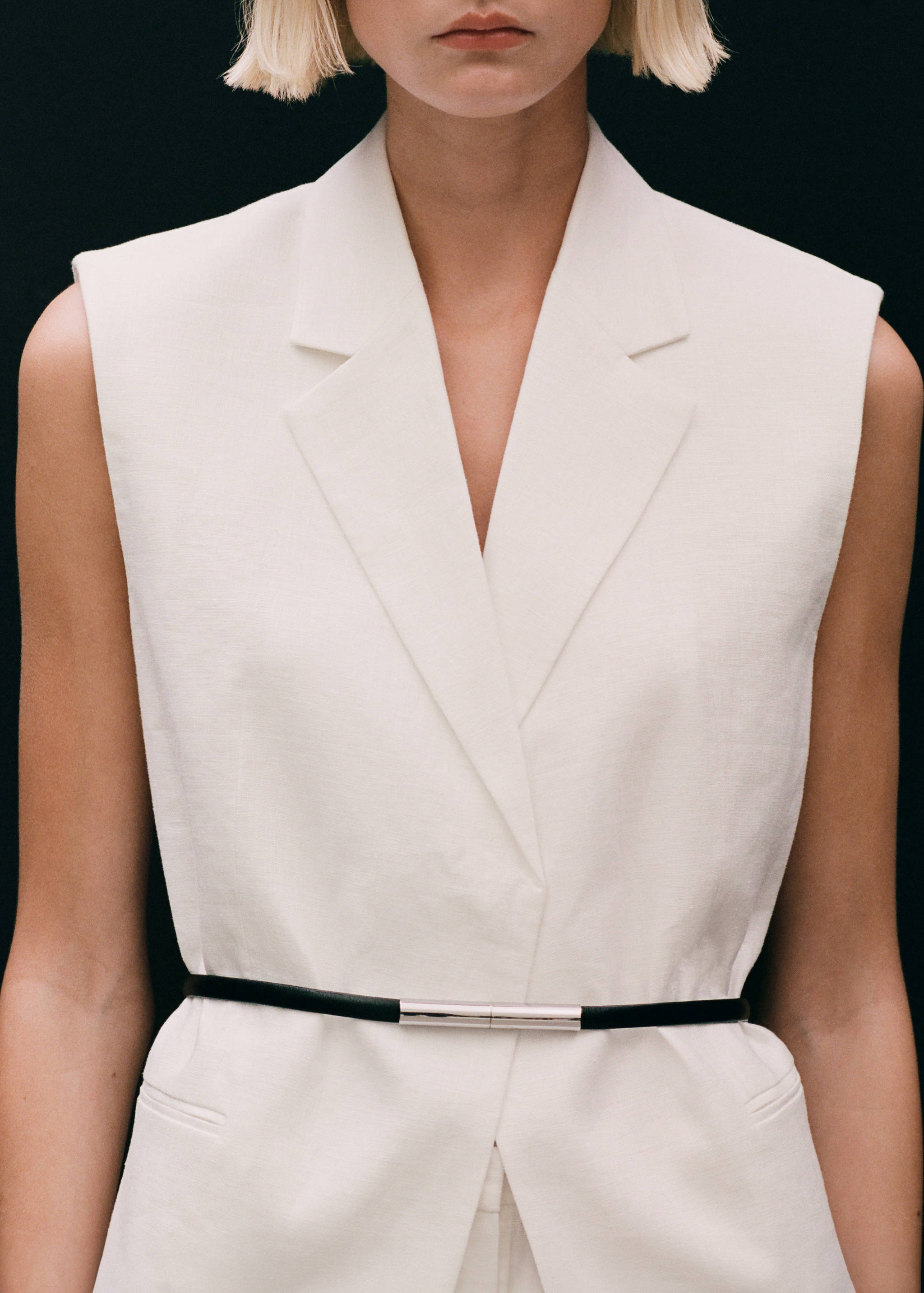 Linen suit waistcoat - Details of the article 7, Off White. Ref: 87088639-00.