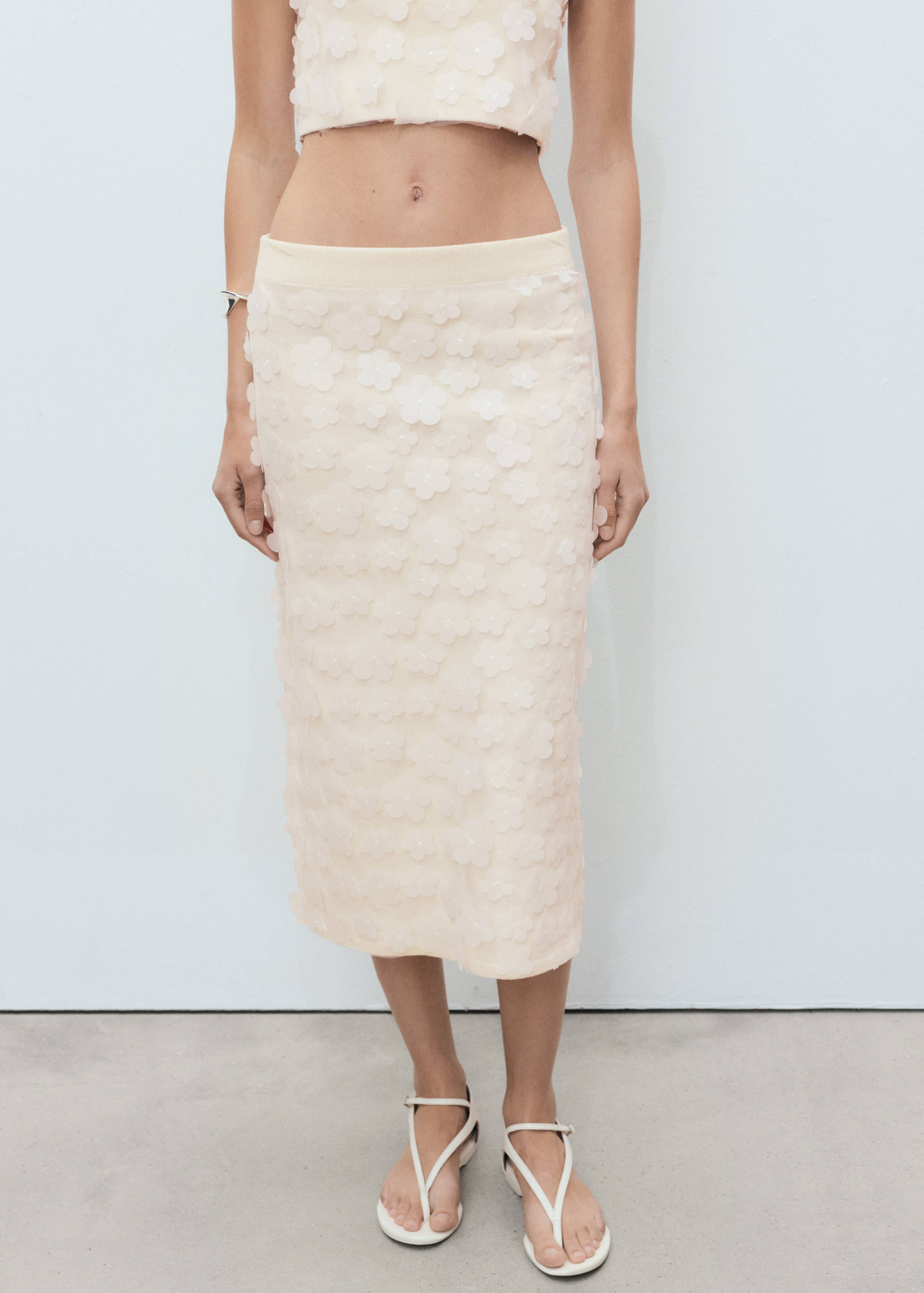Midi-skirt with embossed flowers - Medium plane