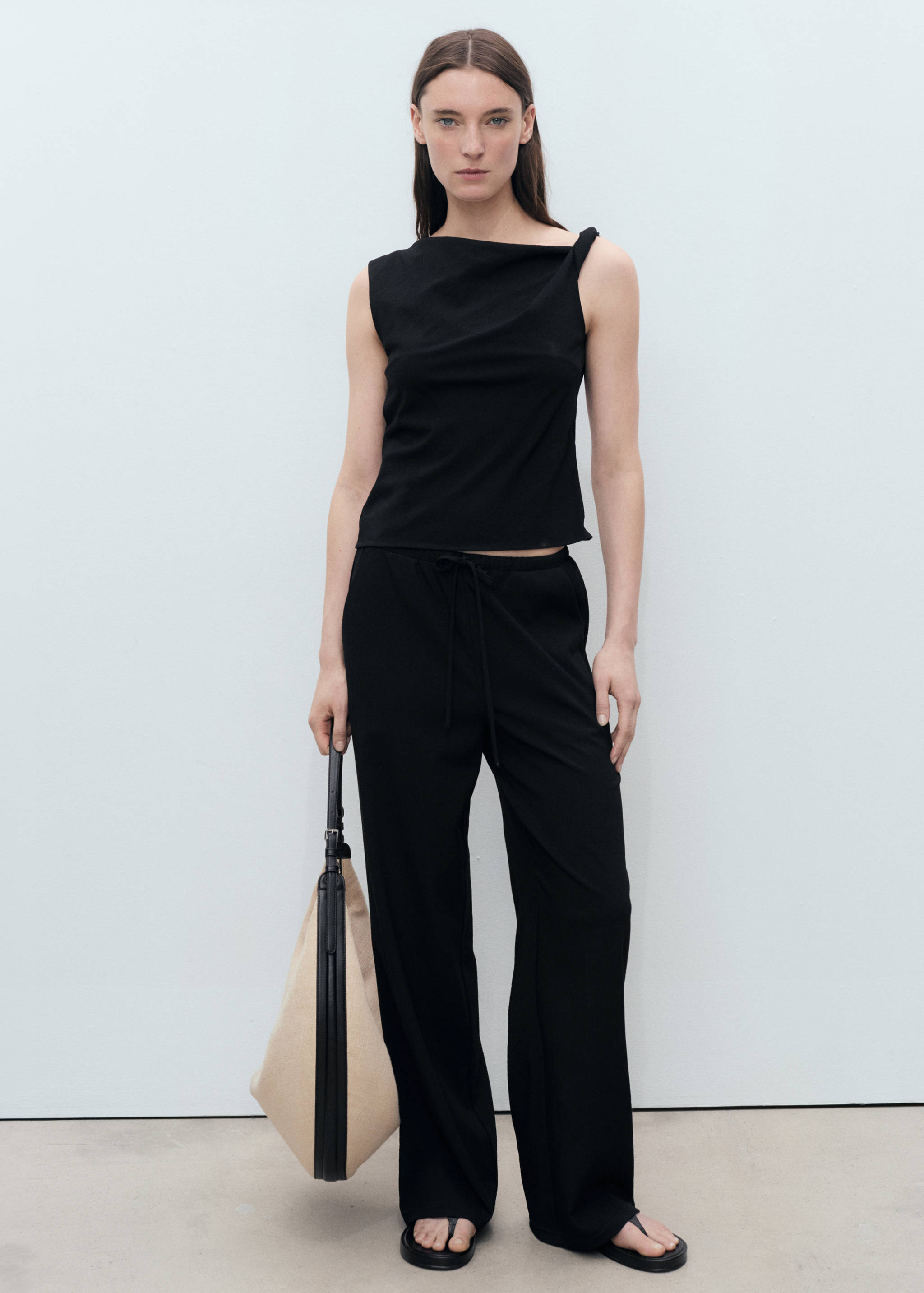 Bow straight trousers - General plane