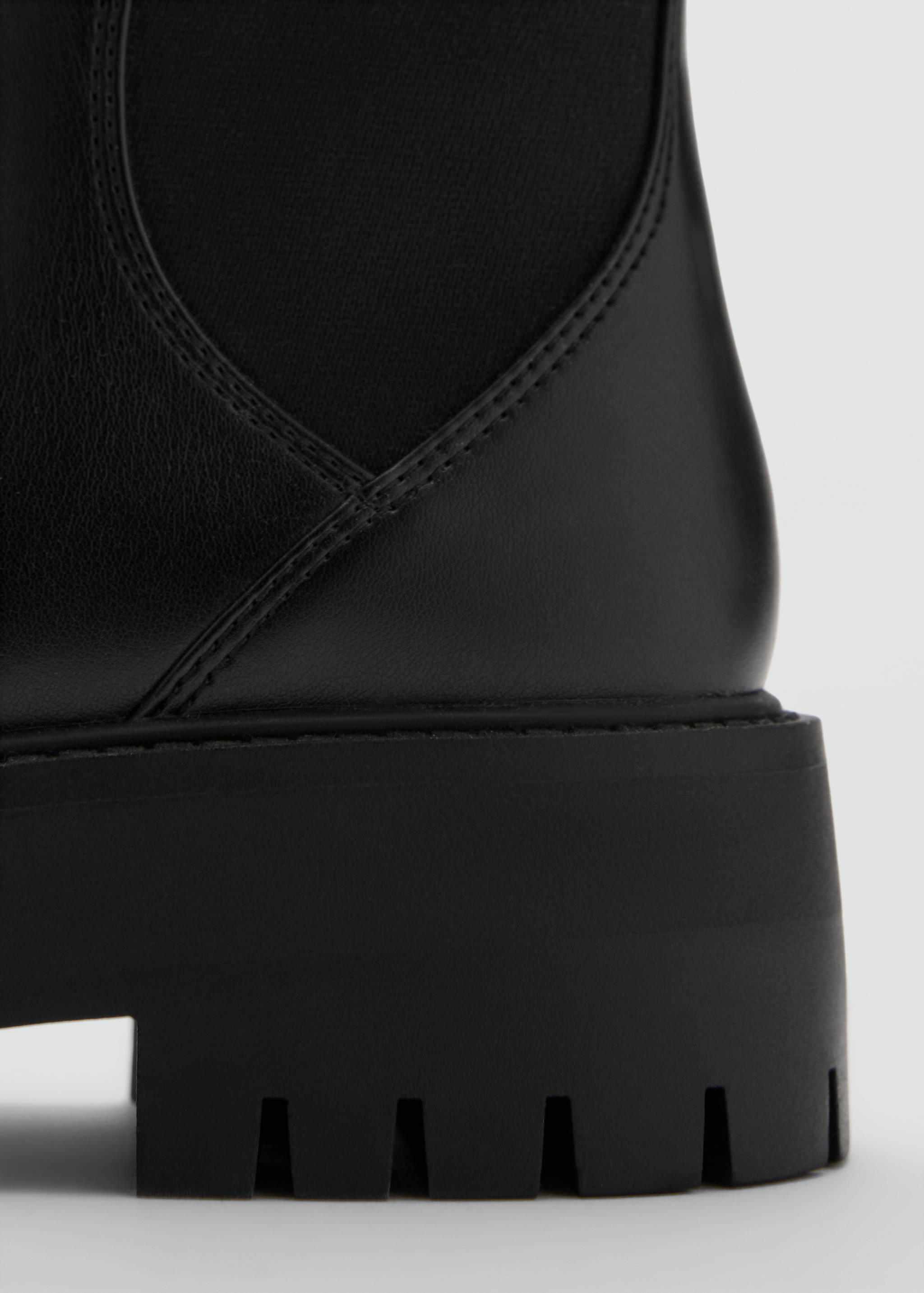 Chelsea boots with buckle - Details of the article 1