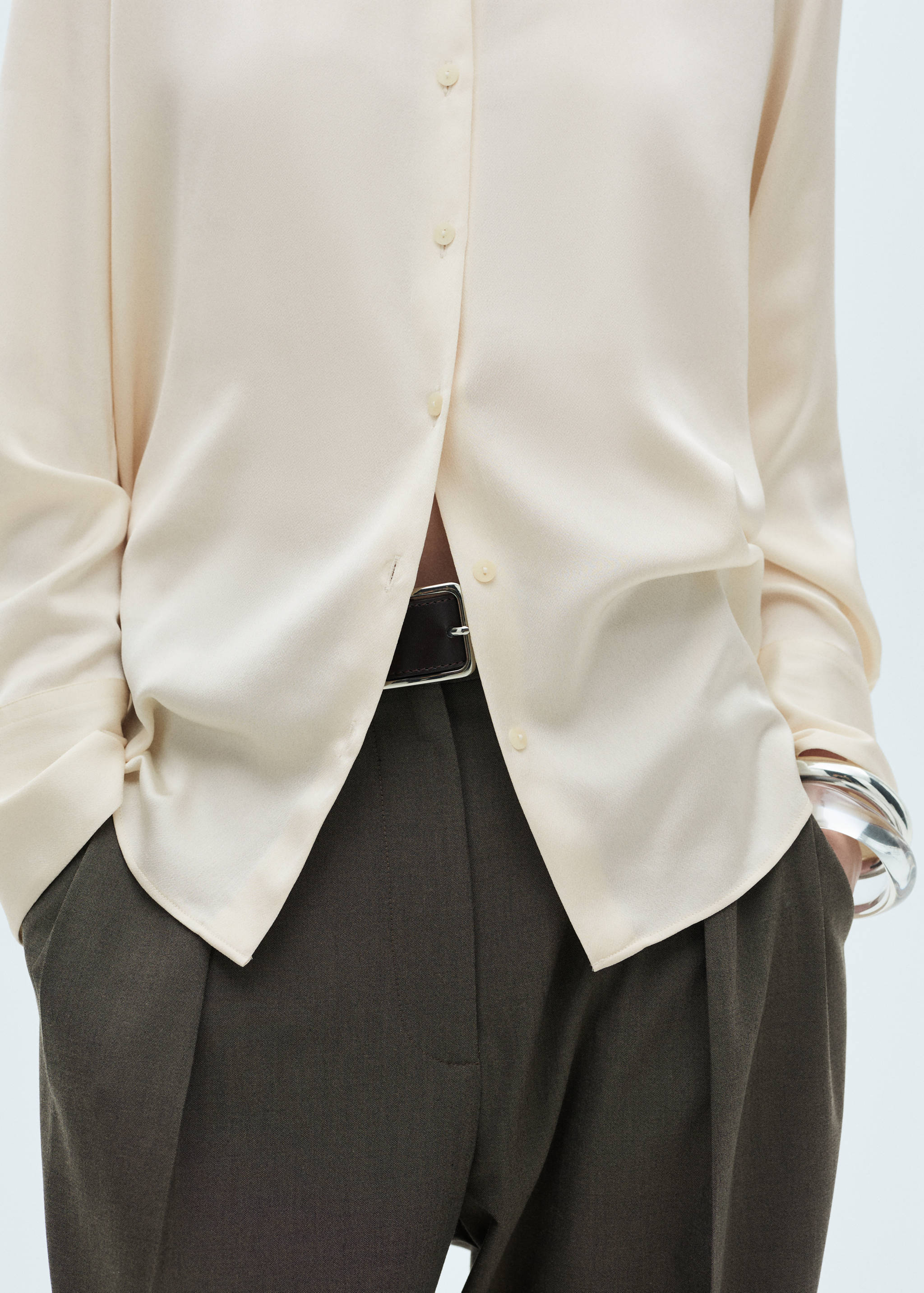 Satin finish flowy shirt - Details of the article 6