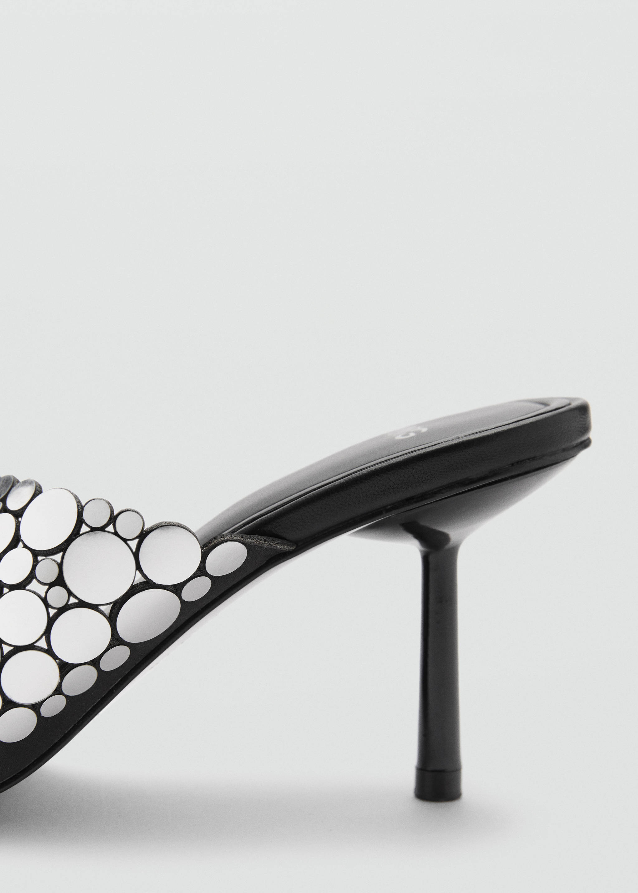 Heeled sandals with metal decorations - Details of the article 1