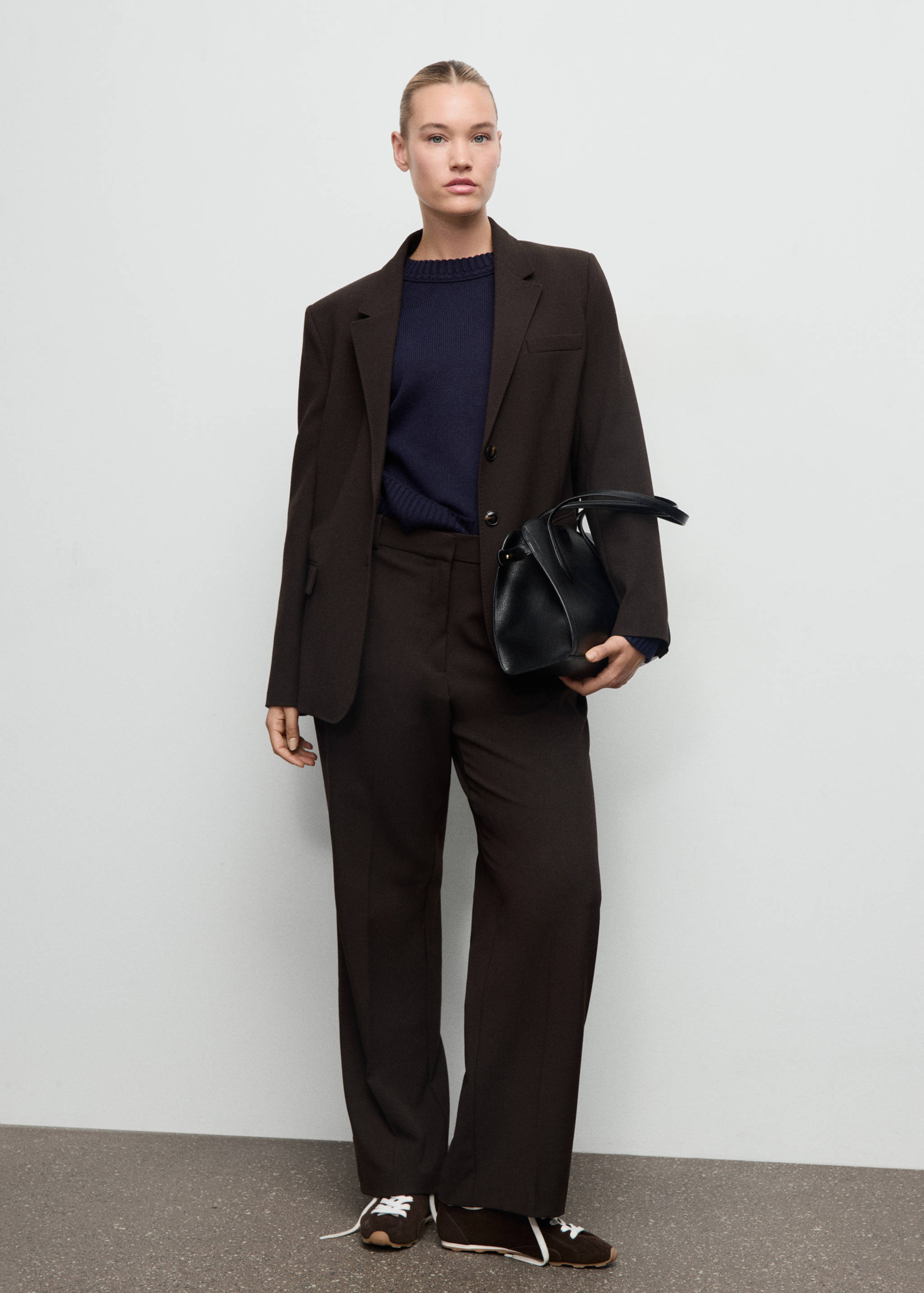 Knitted sweater with jewel buttons - Details of the article 3