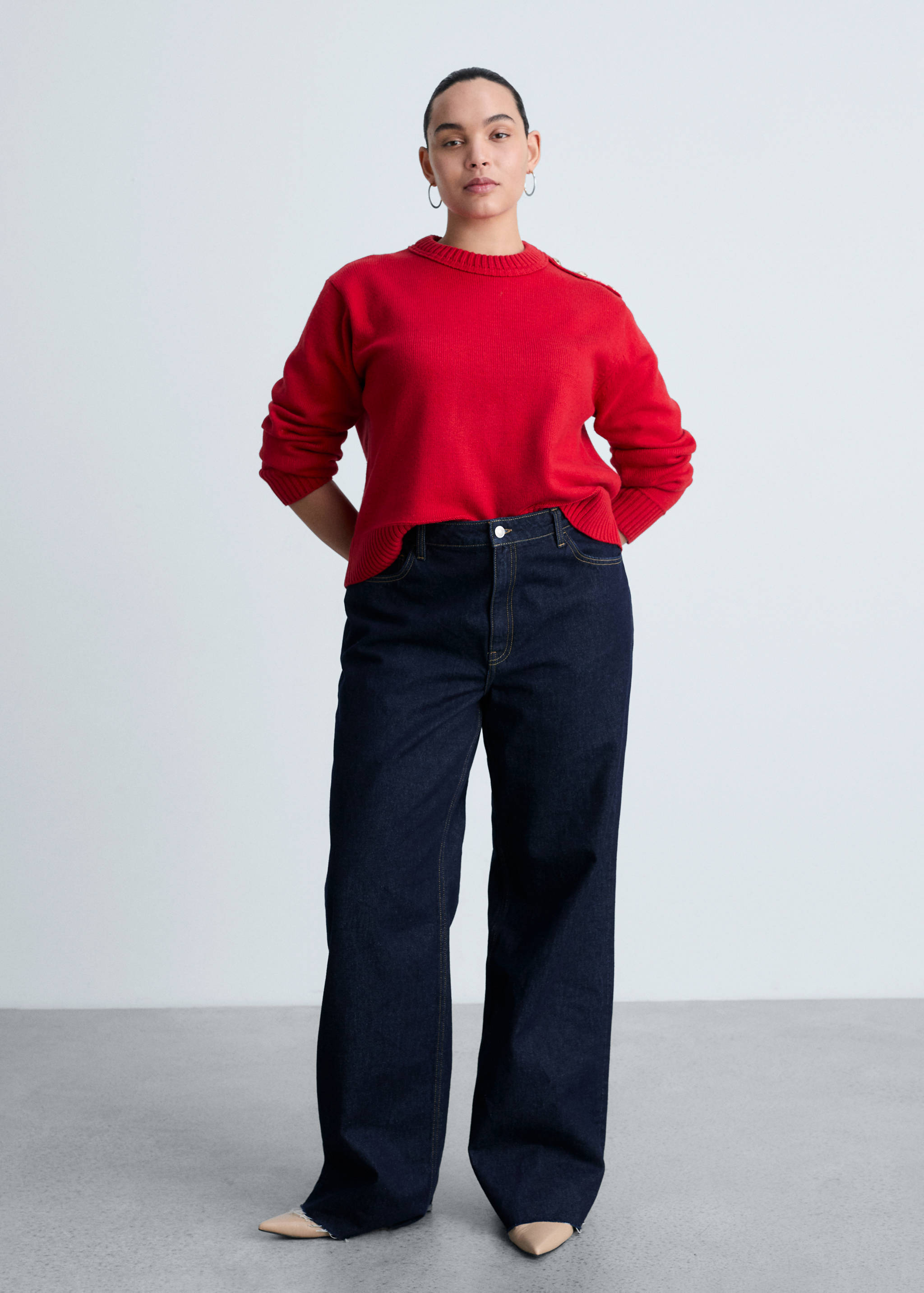 Knitted sweater with jewel buttons - Details of the article 3