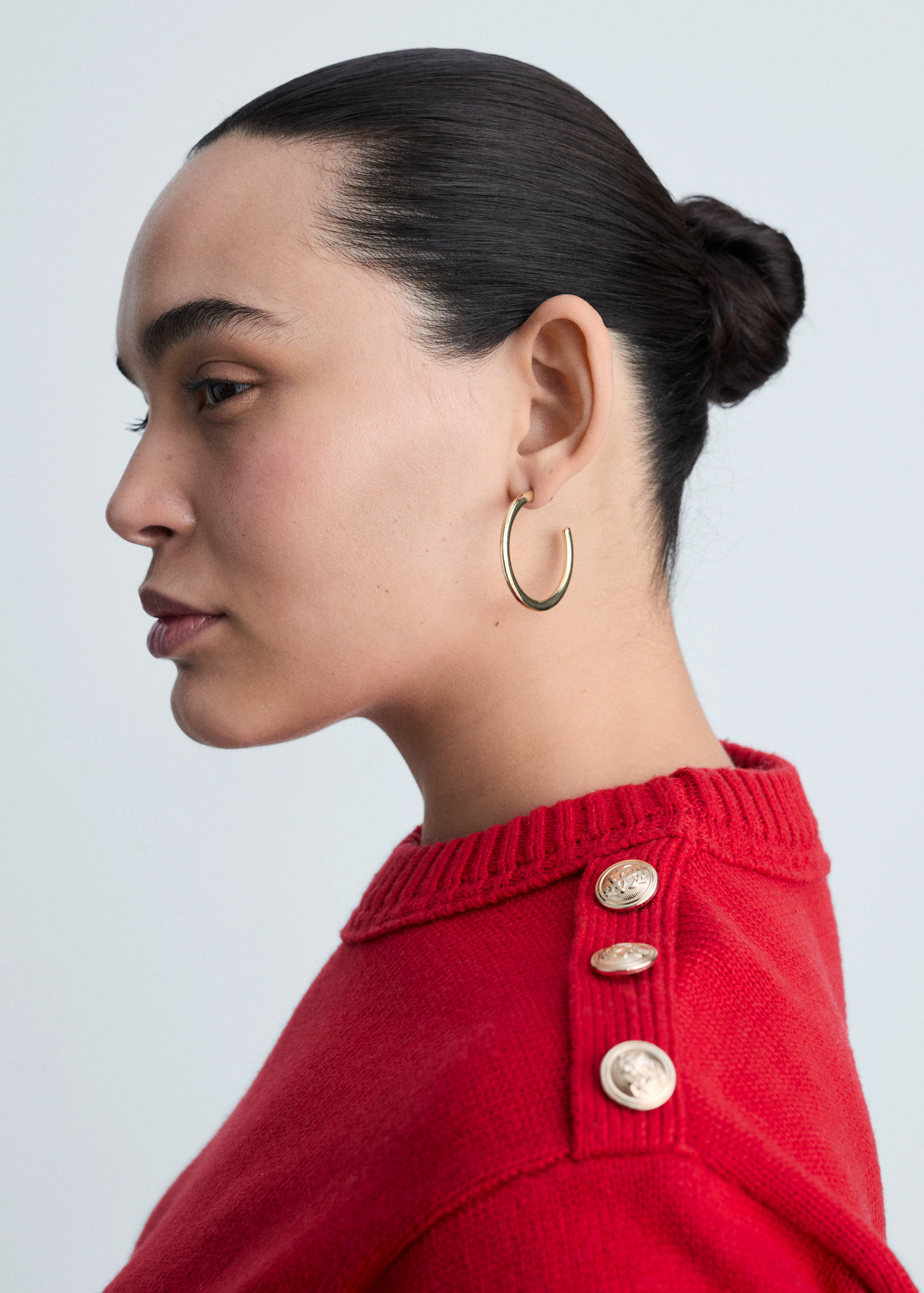 Knitted sweater with jewel buttons - Details of the article 4