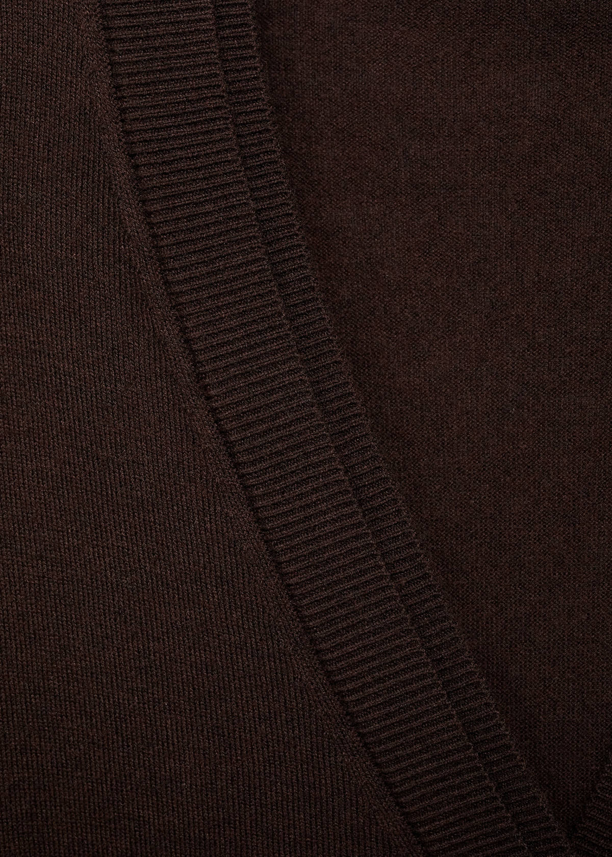 V-neck knitted cardigan — Chocolate