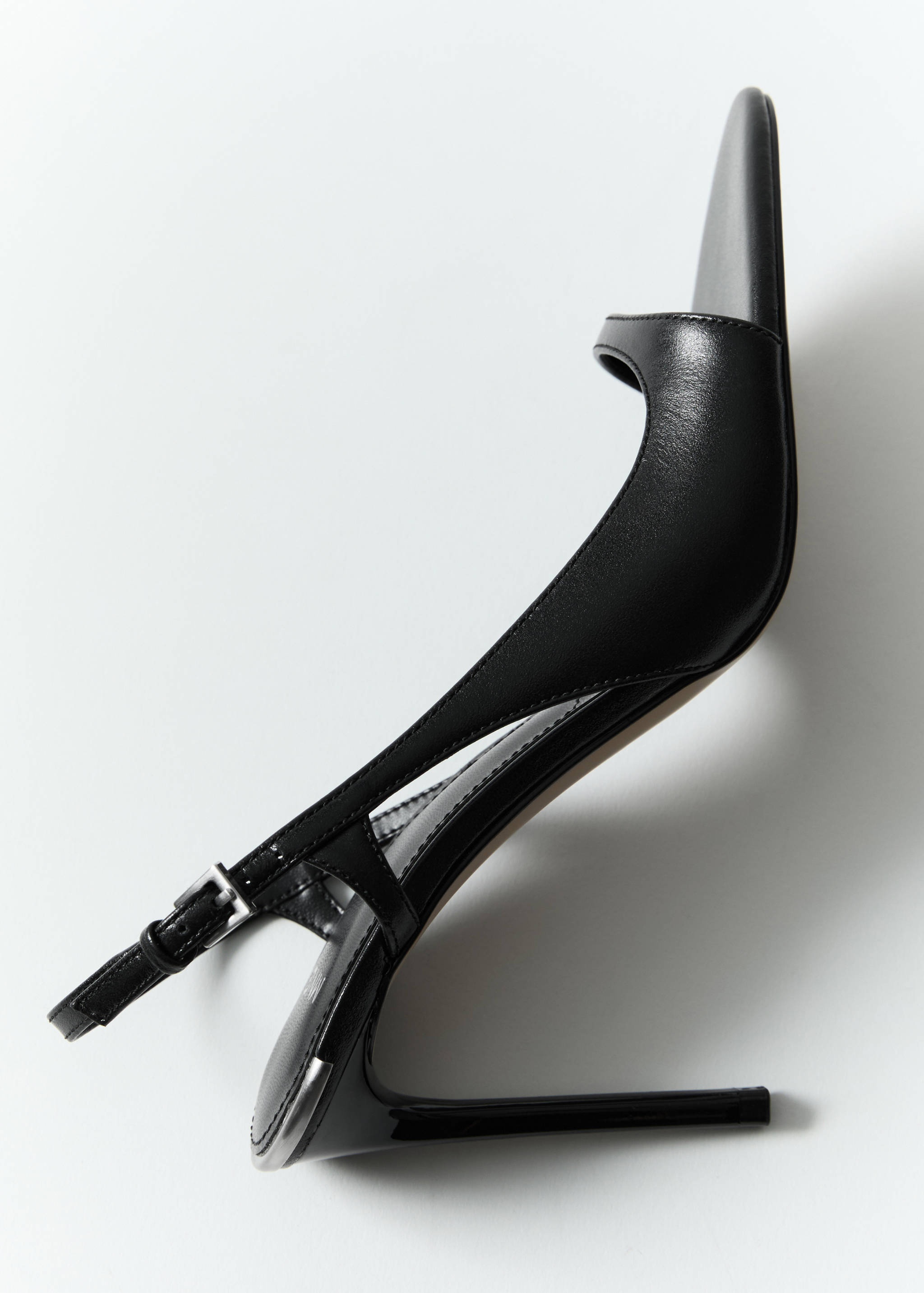 不对称鞋跟皮革凉鞋 - null