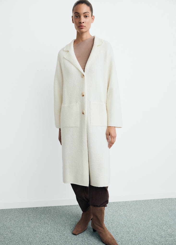 Knitted coat with pockets — Ecru