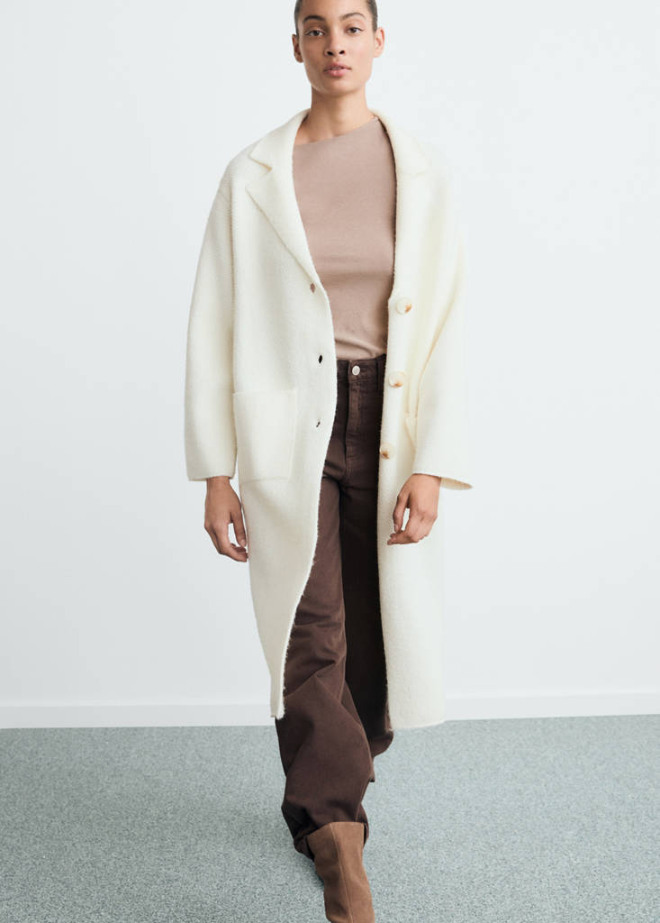 Knitted coat with pockets — Ecru