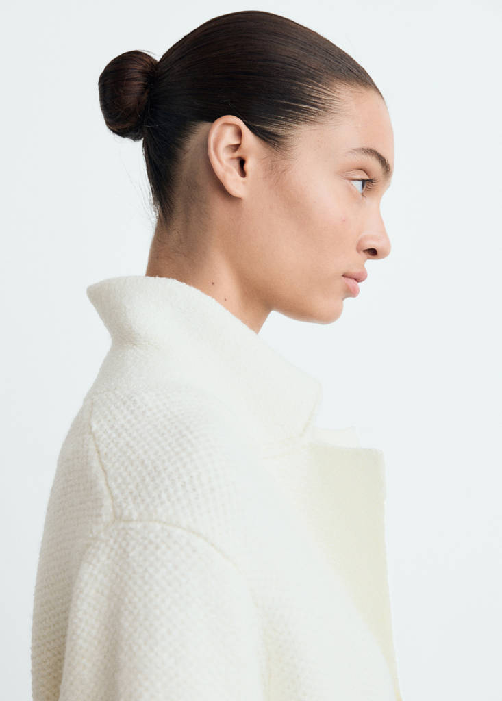 Knitted coat with pockets — Ecru