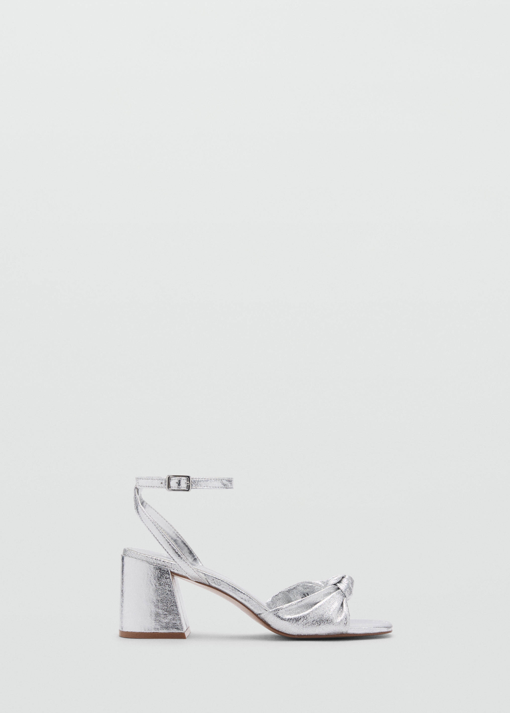 Sandalia detalle lazo metalizado - Artículo sin modelo