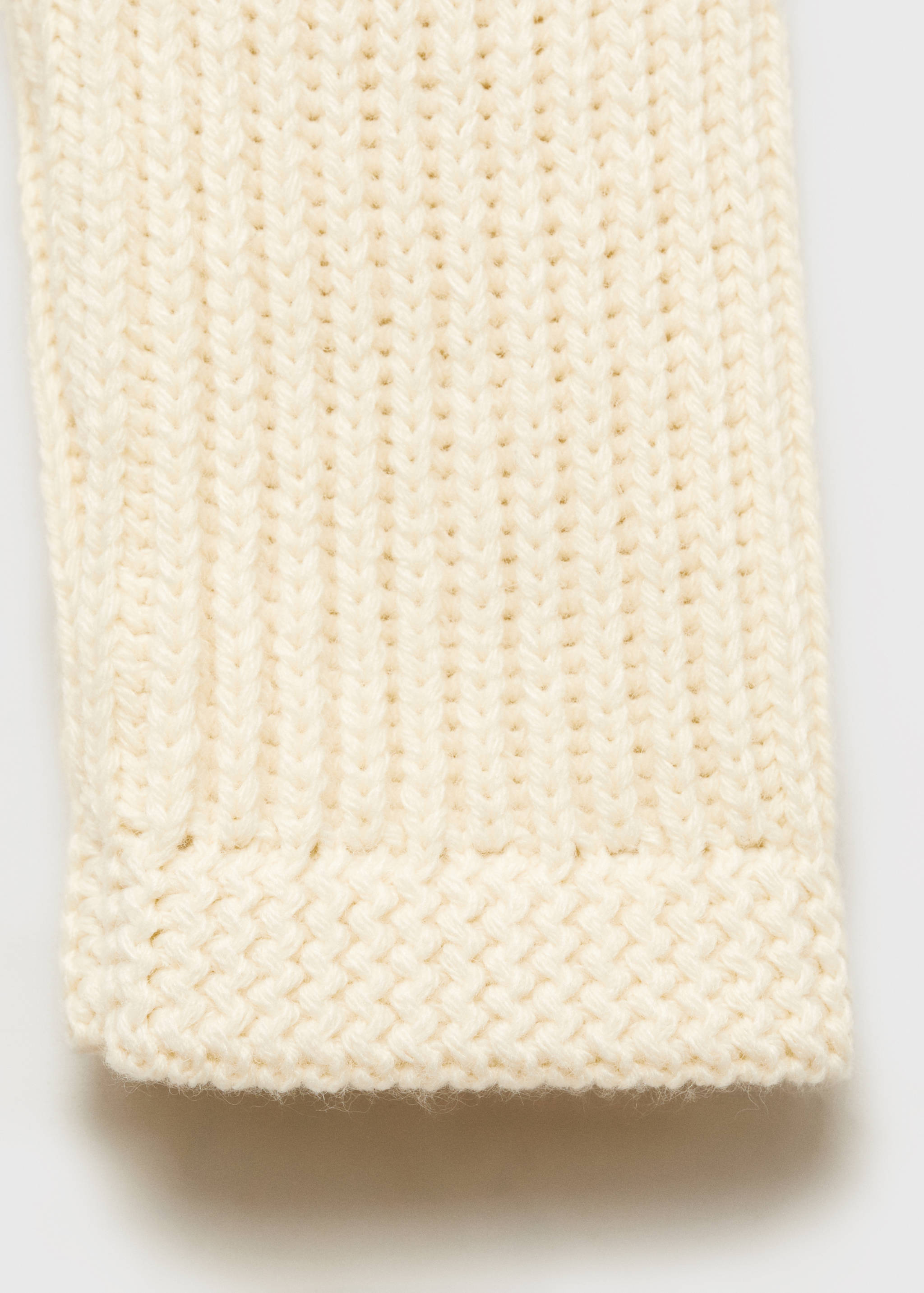 Knitted cardigan with jewel button - Details of the article 0