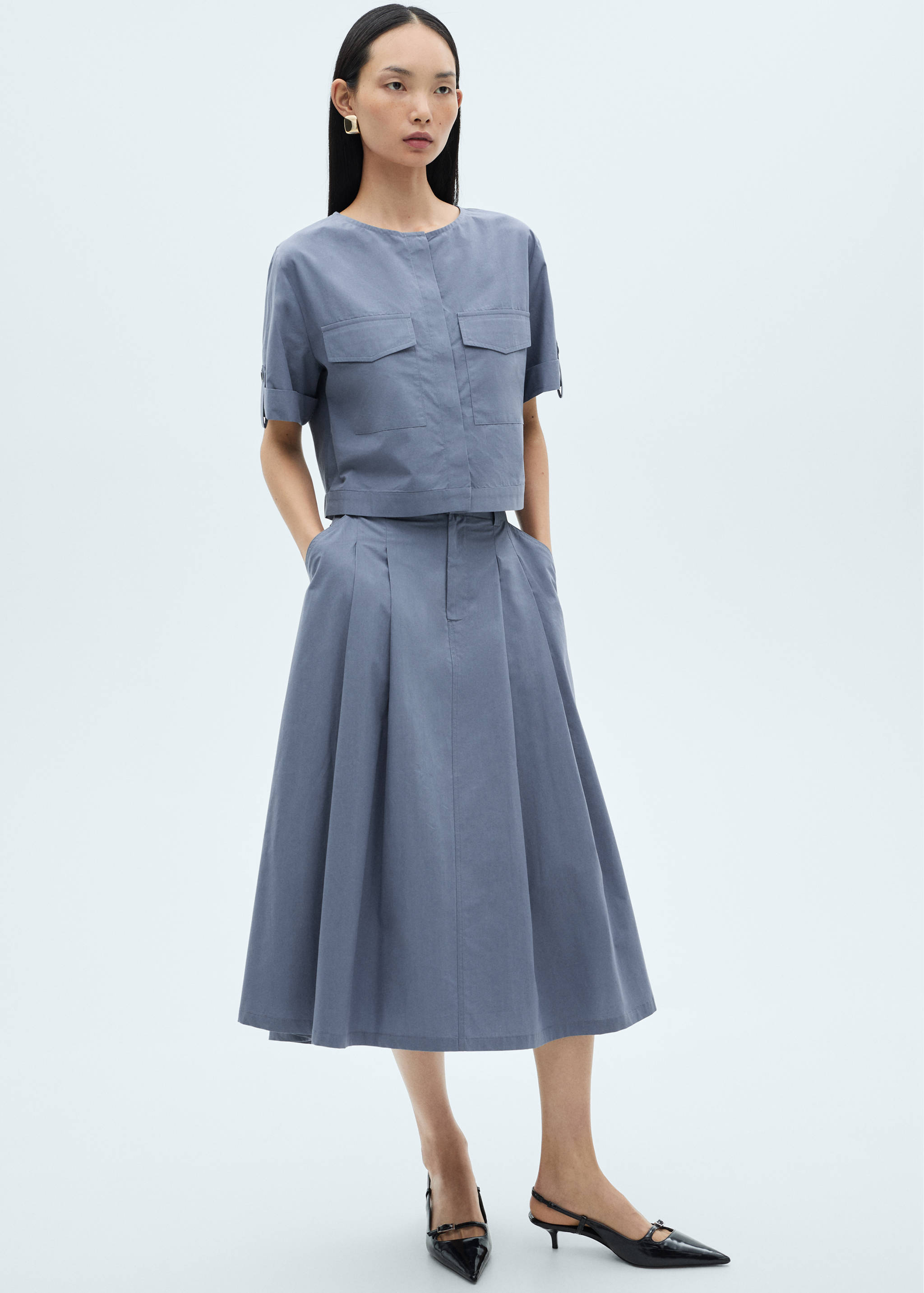Pleated midi-skirt - General plane
