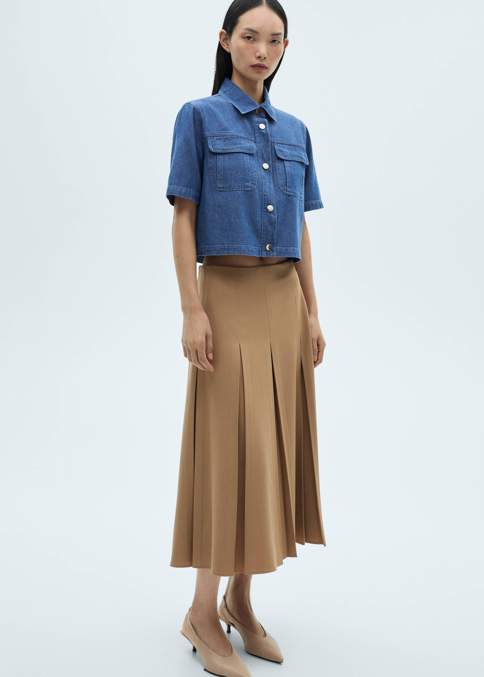 Cropped denim shirt - Details of the article 2