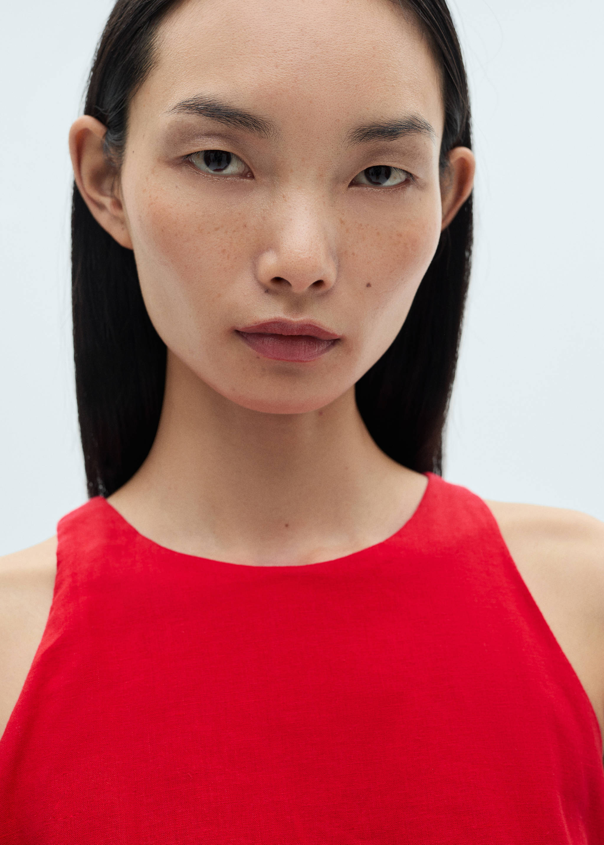 Vestido de linho com saia páreo - Pormenor do artigo 1