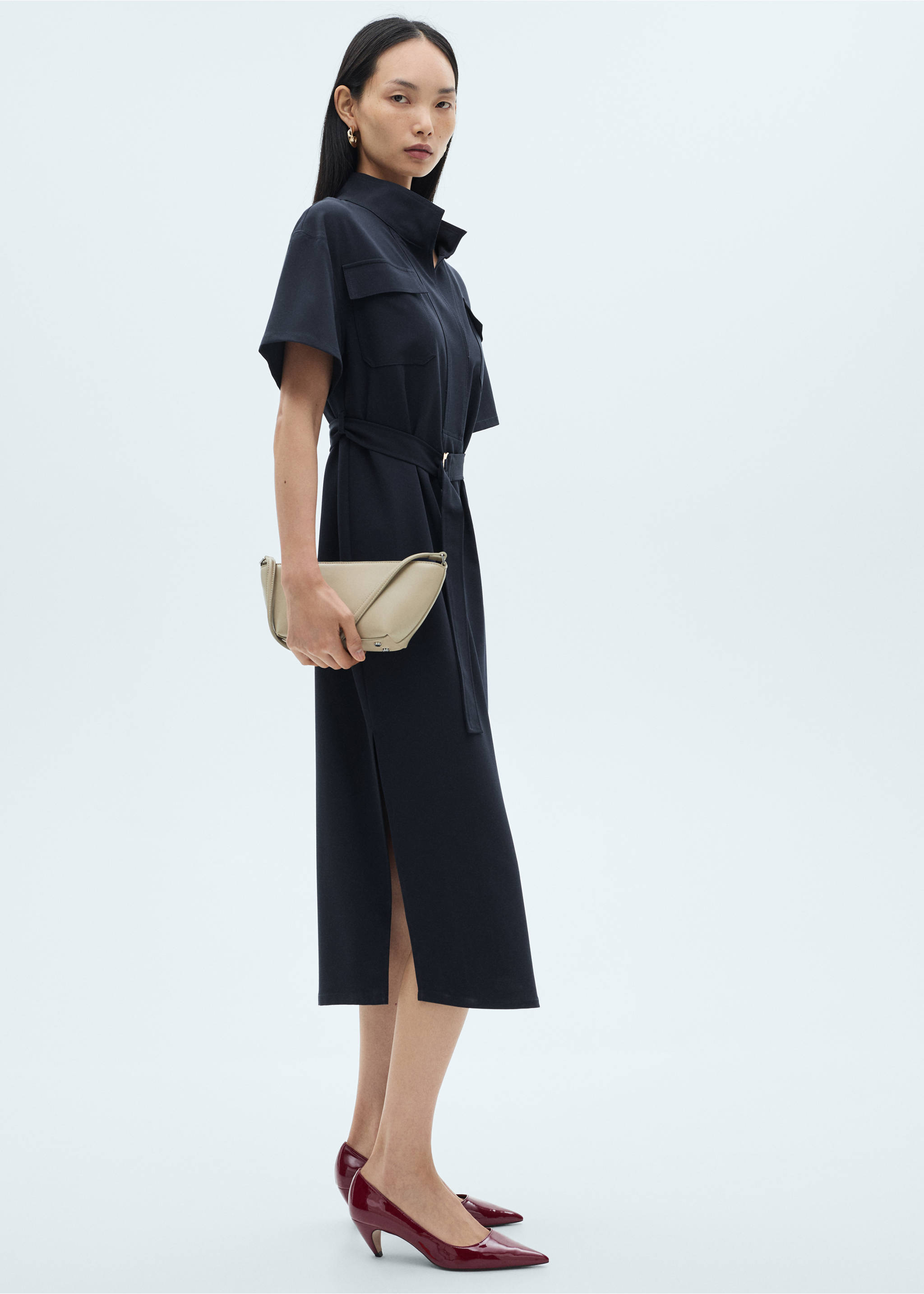 Short-sleeved dress with belt - Details of the article 2, Blue. Ref: 87090595-00.