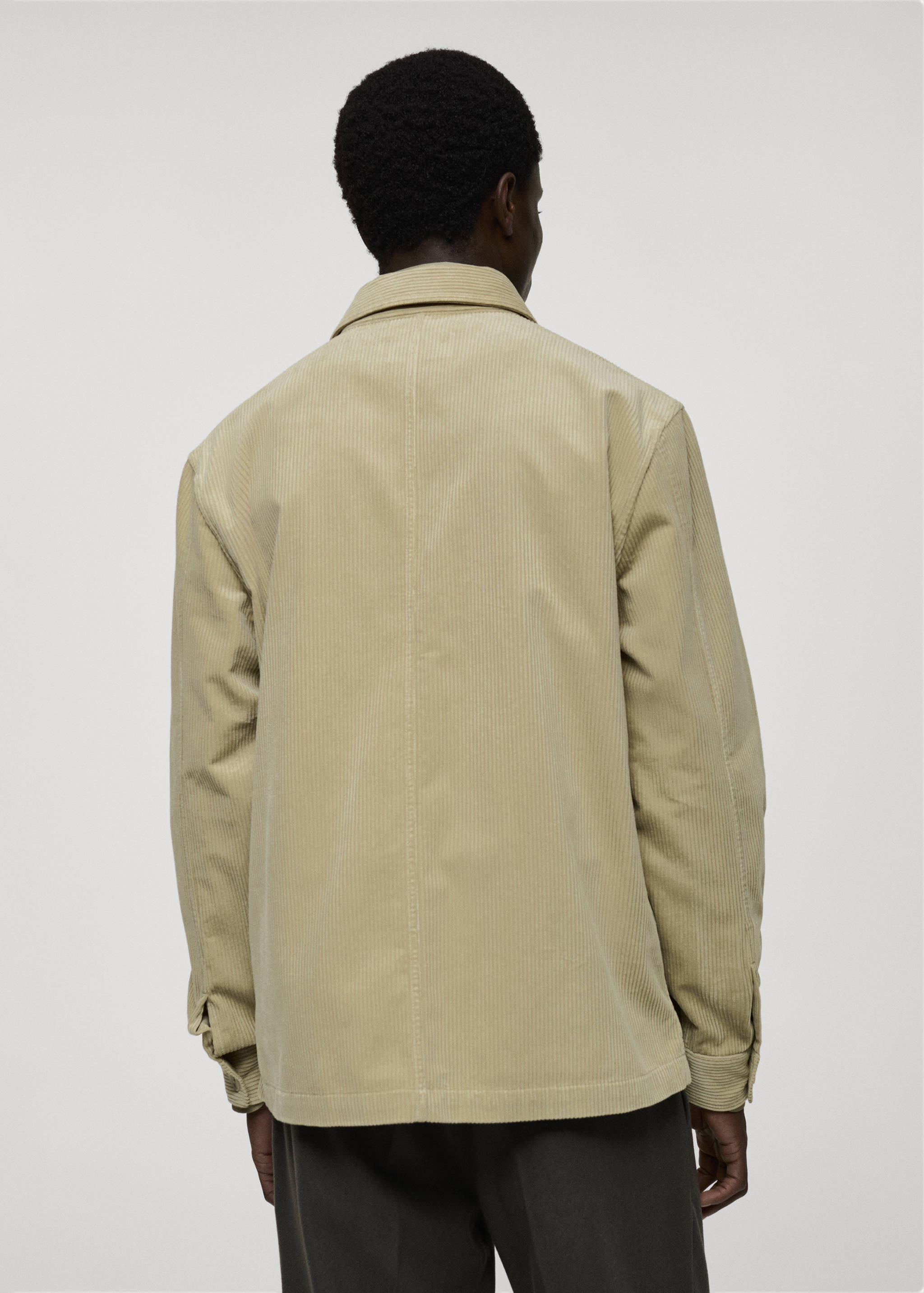 Вельветовая верхняя рубашка с карманами - Обратная сторона изделия