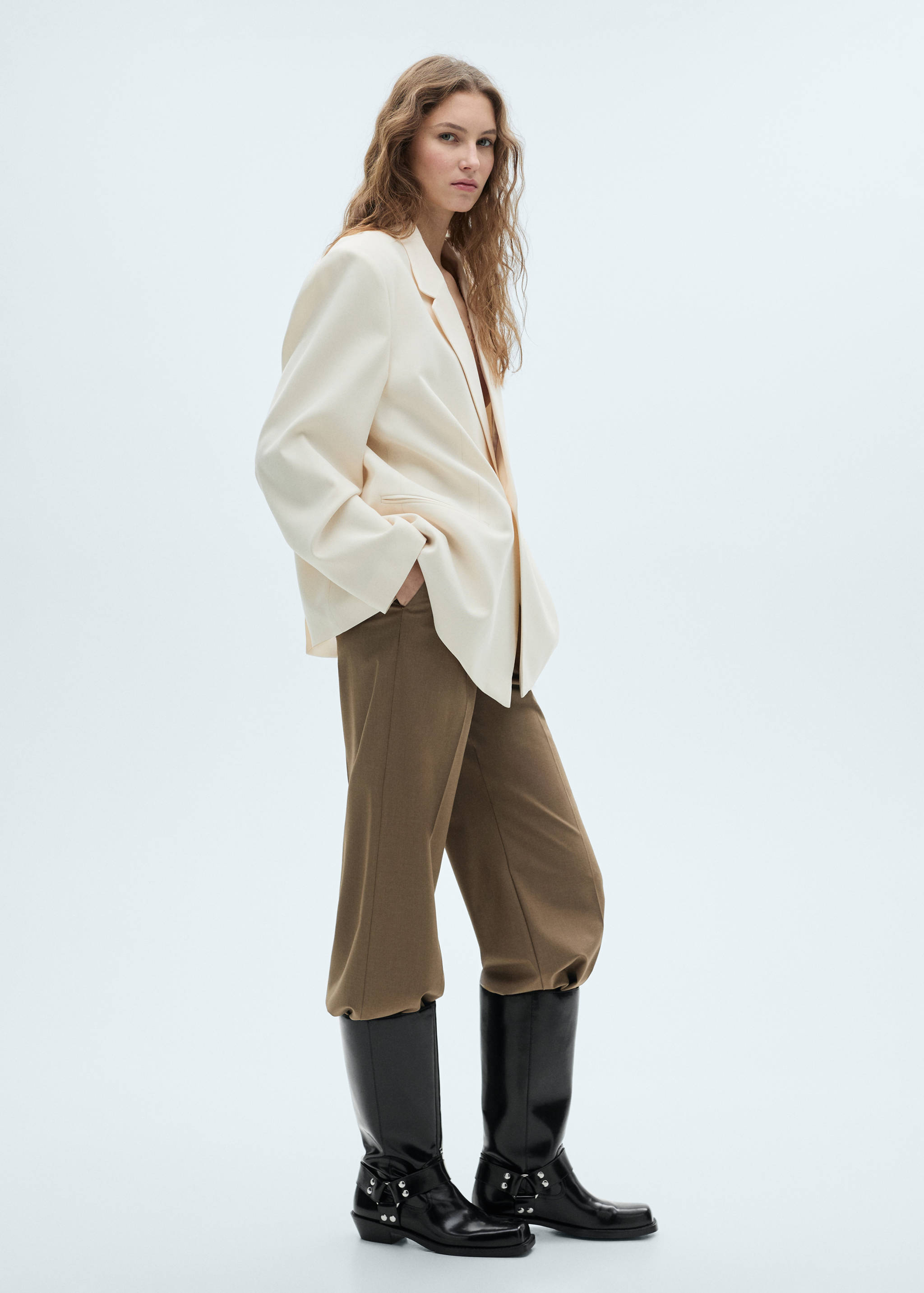 Bottes bout carré détails métalliques - Plan général