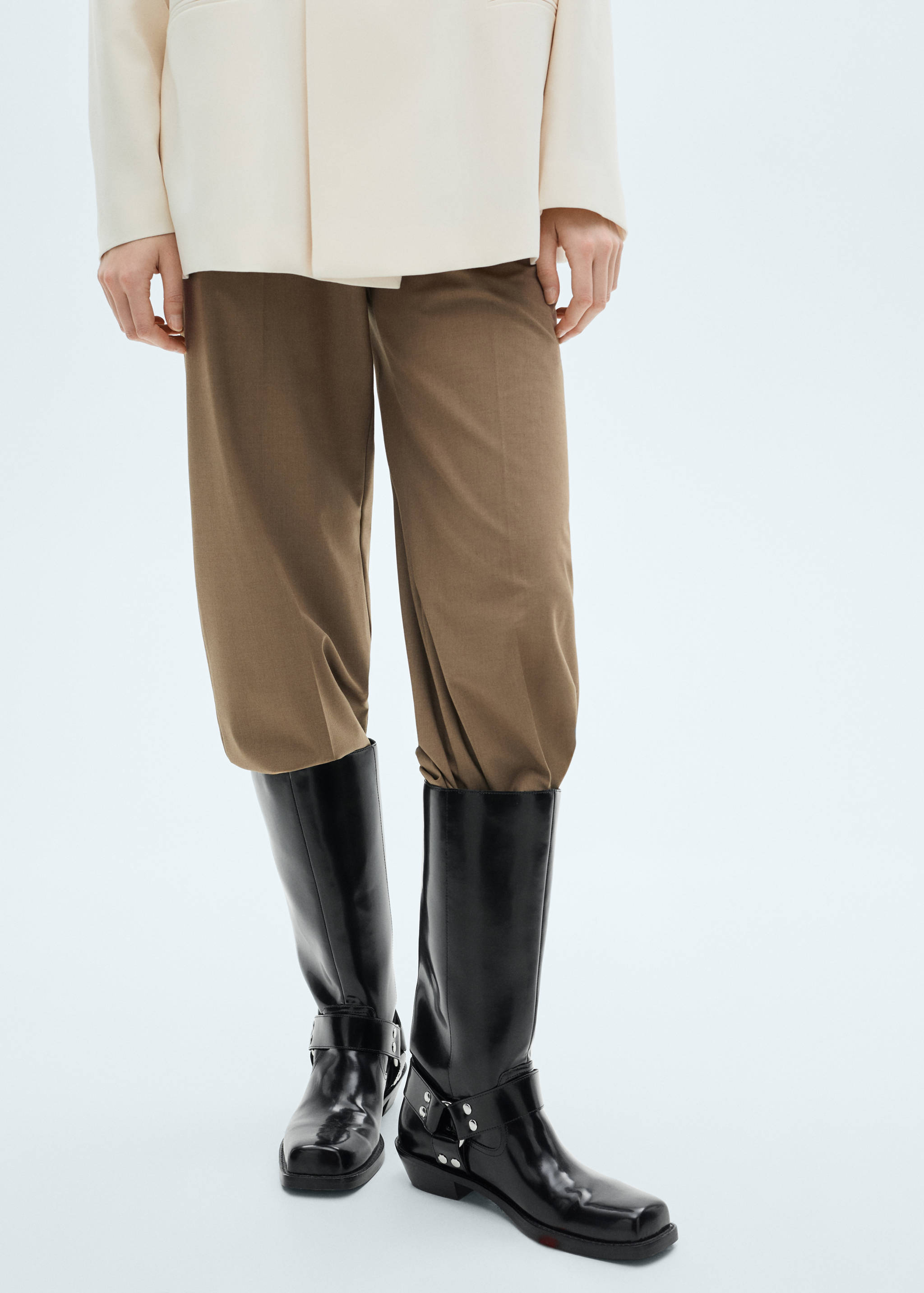 Bottes bout carré détails métalliques - Détail de l'article 9