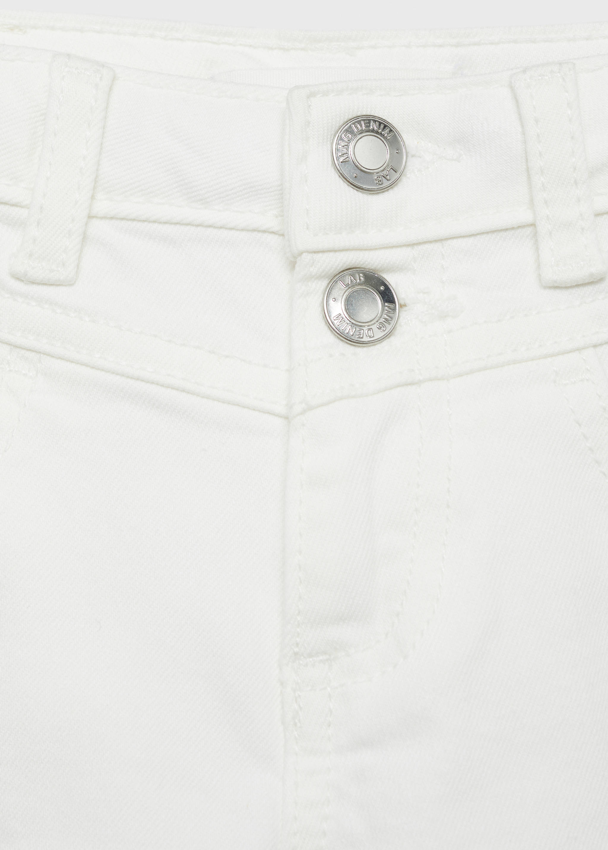 Denim shorts with frayed hem - Details of the article 8