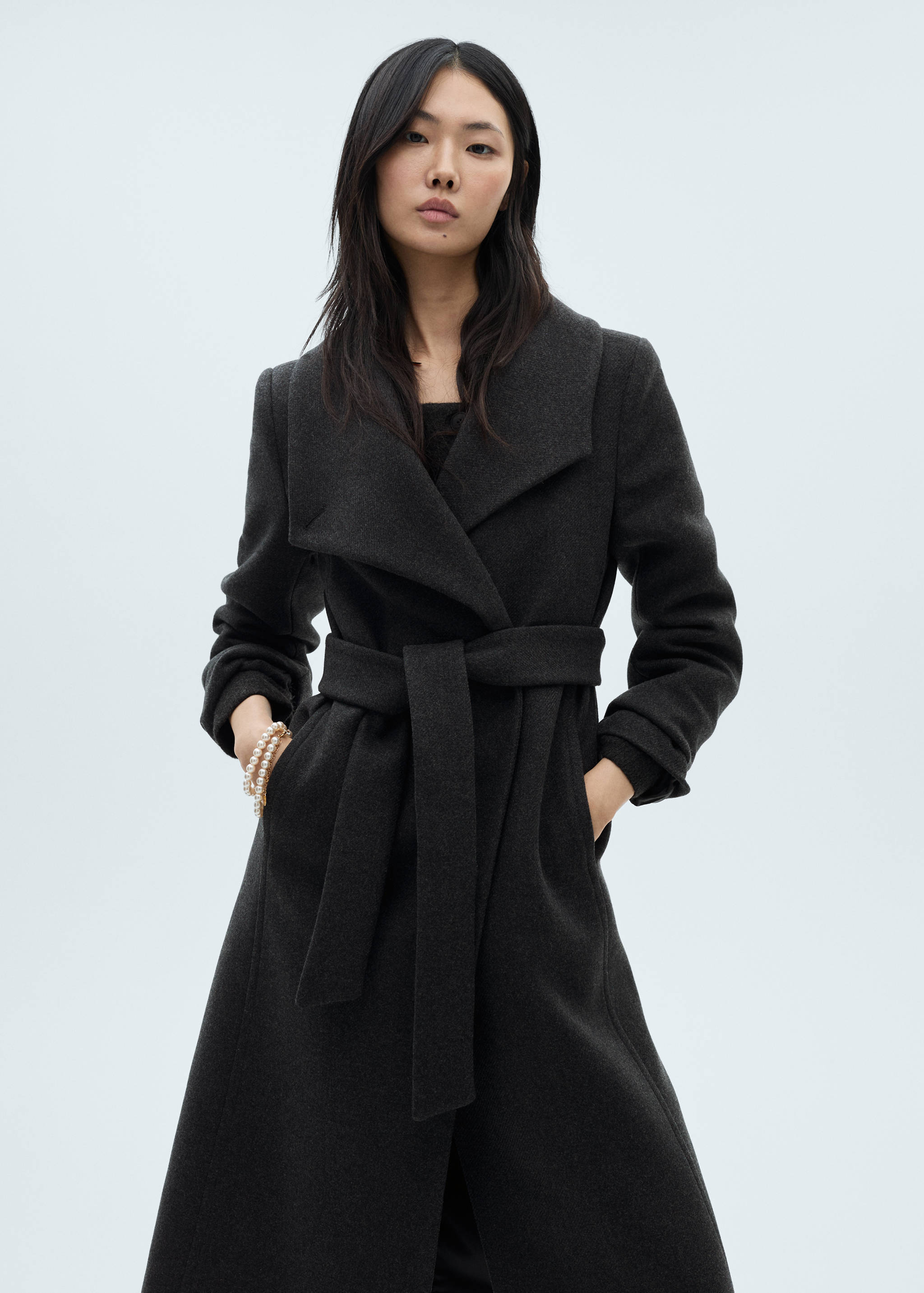 Woollen coat with belt - Medium plane