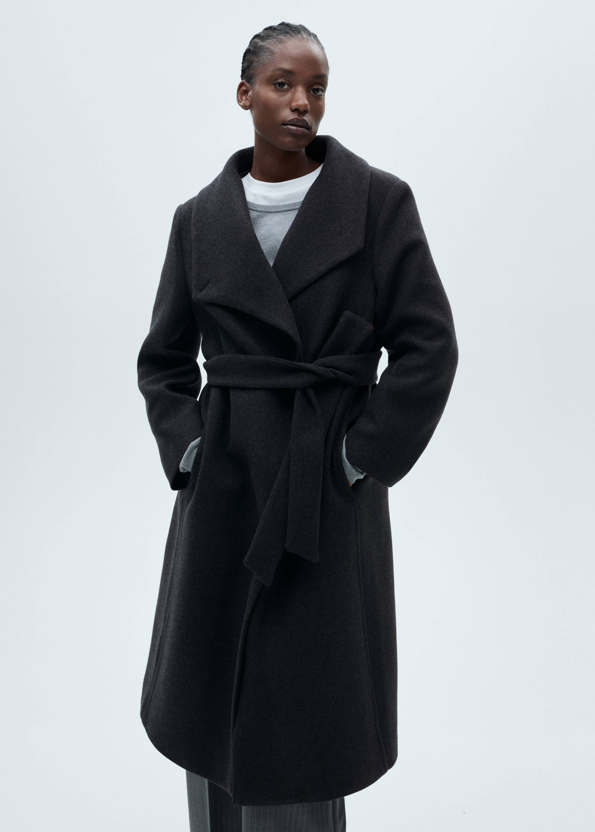 Woollen coat with belt - Details of the article 5