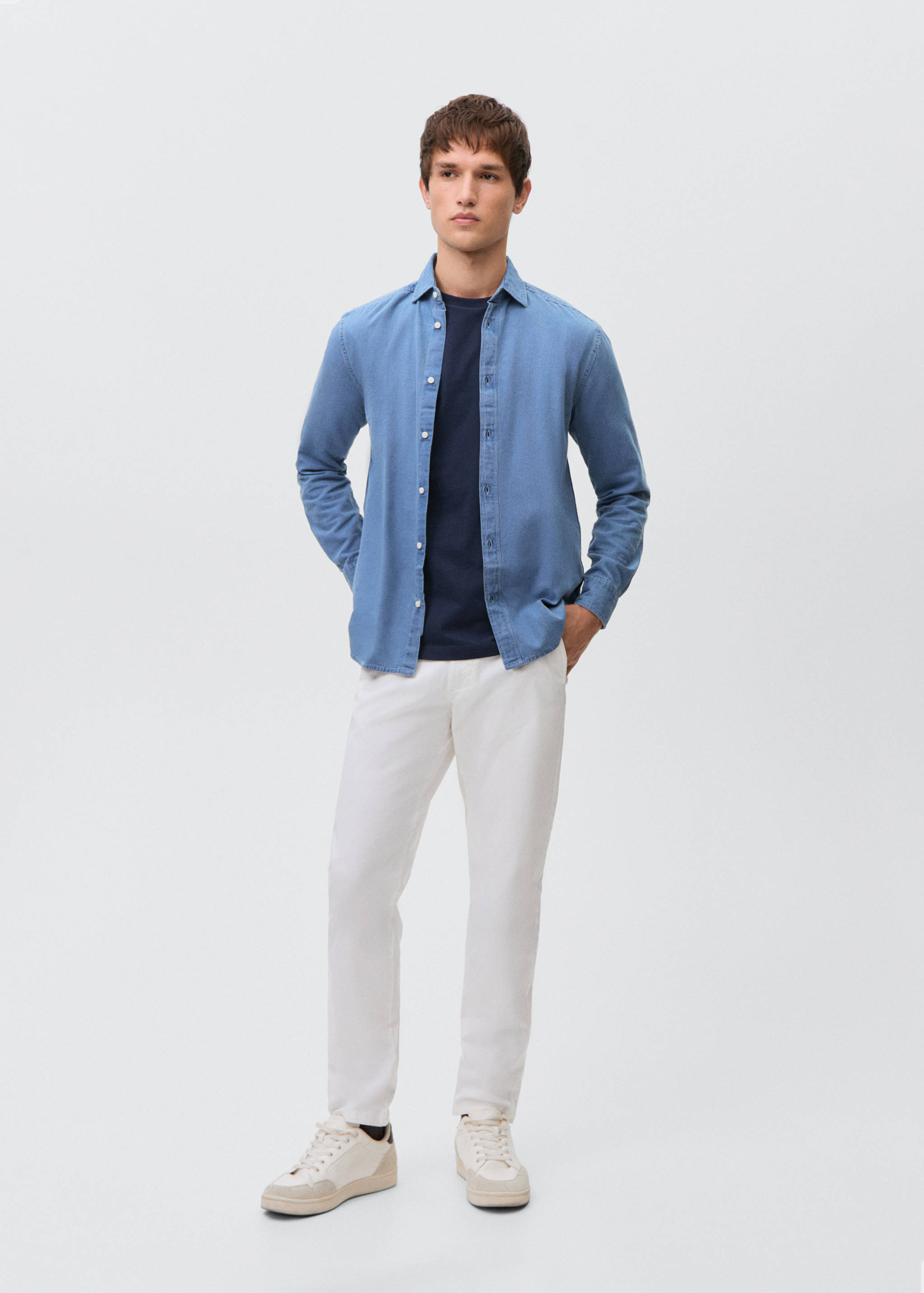 Plain chino trousers - General plane