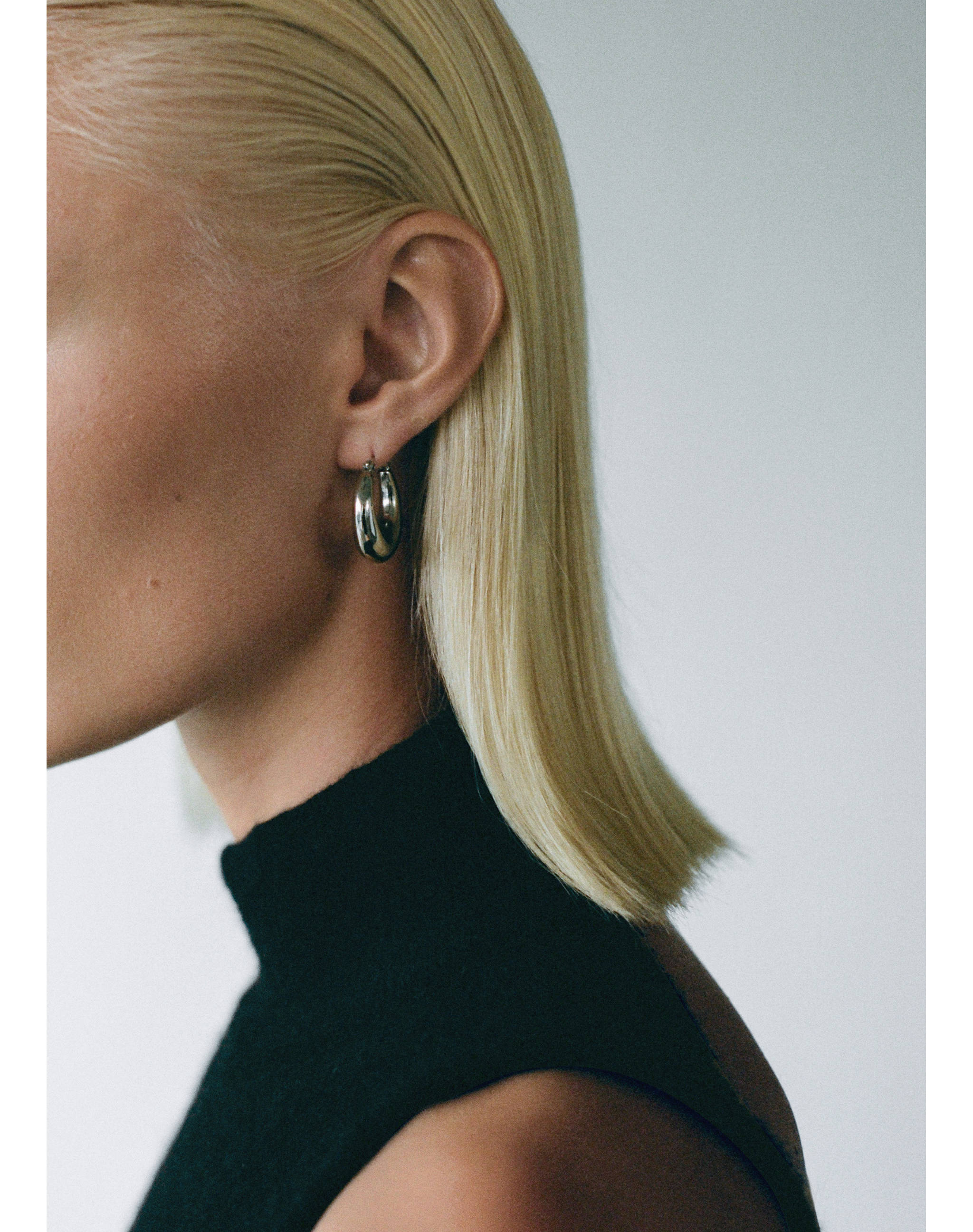 Volume hoop earrings - General plane