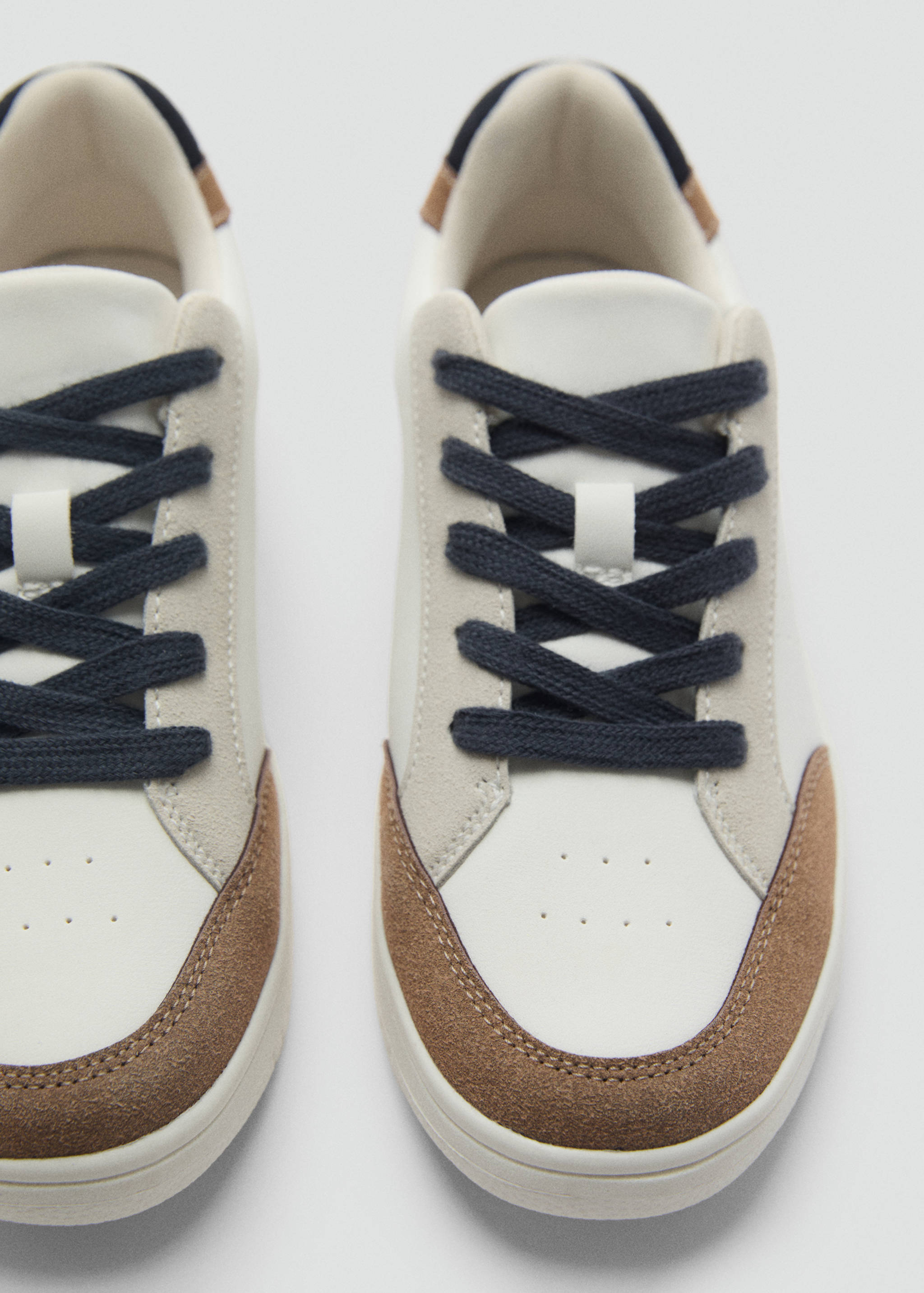 Combined sneakers with laces - Details of the article 2