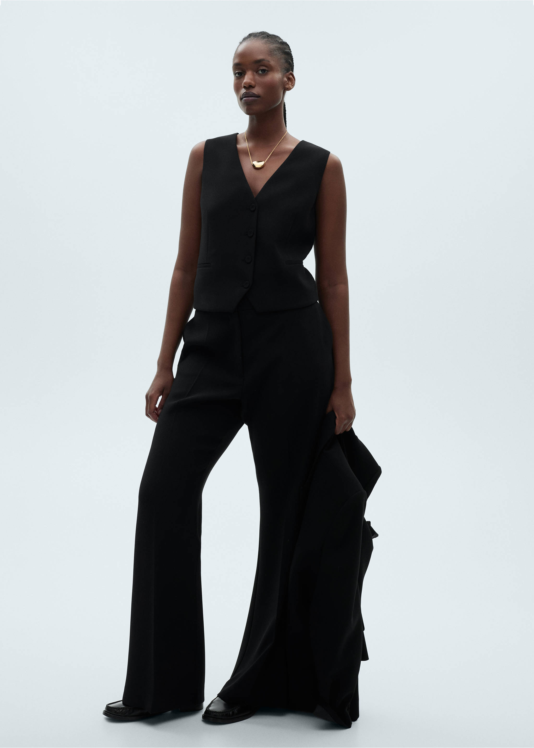 Suit waistcoat with buttons - Details of the article 3, Black. Ref: 87091518-00.