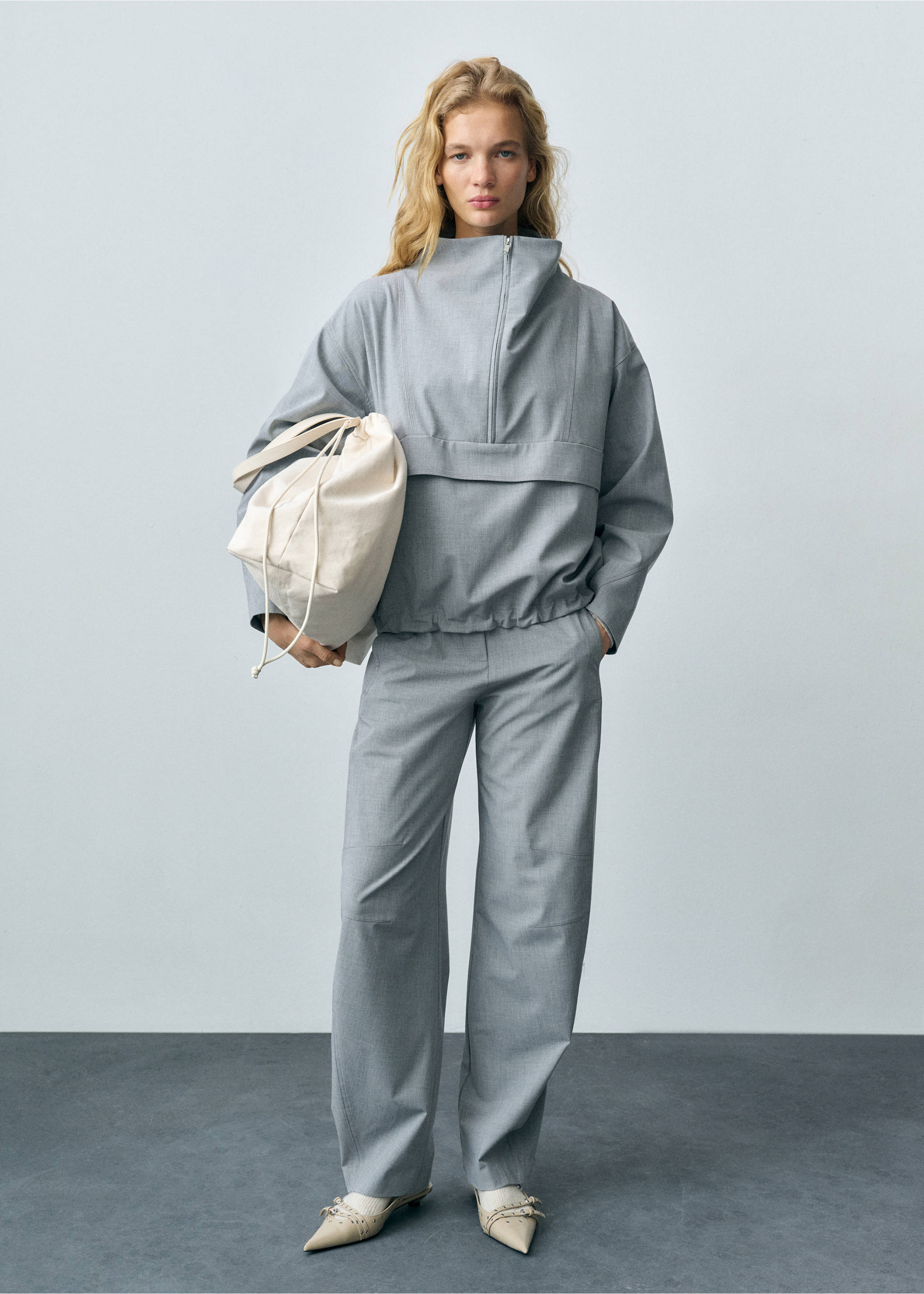 Oversized barn jacket with zipper - General plane, Grey. Ref: 87092538-00.