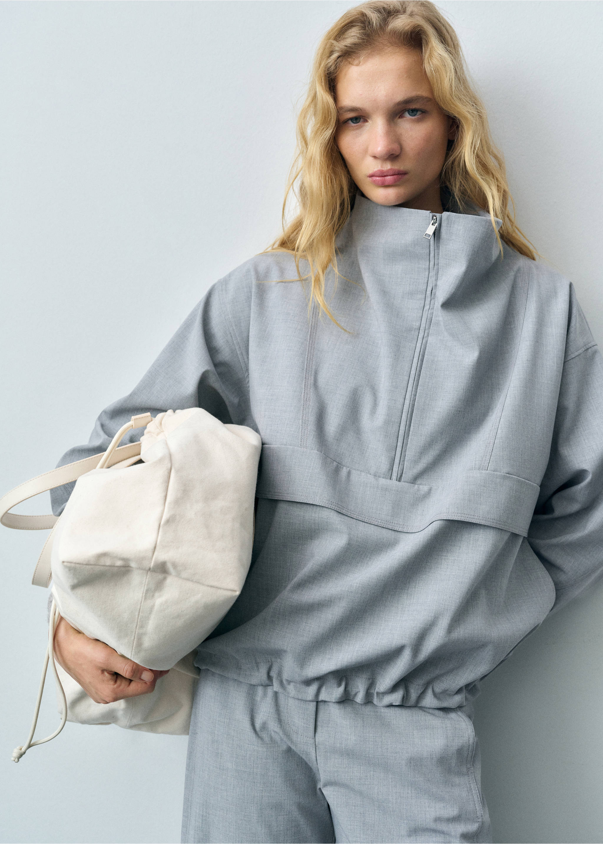 Oversized barn jacket with zipper - Medium plane, Grey. Ref: 87092538-00.