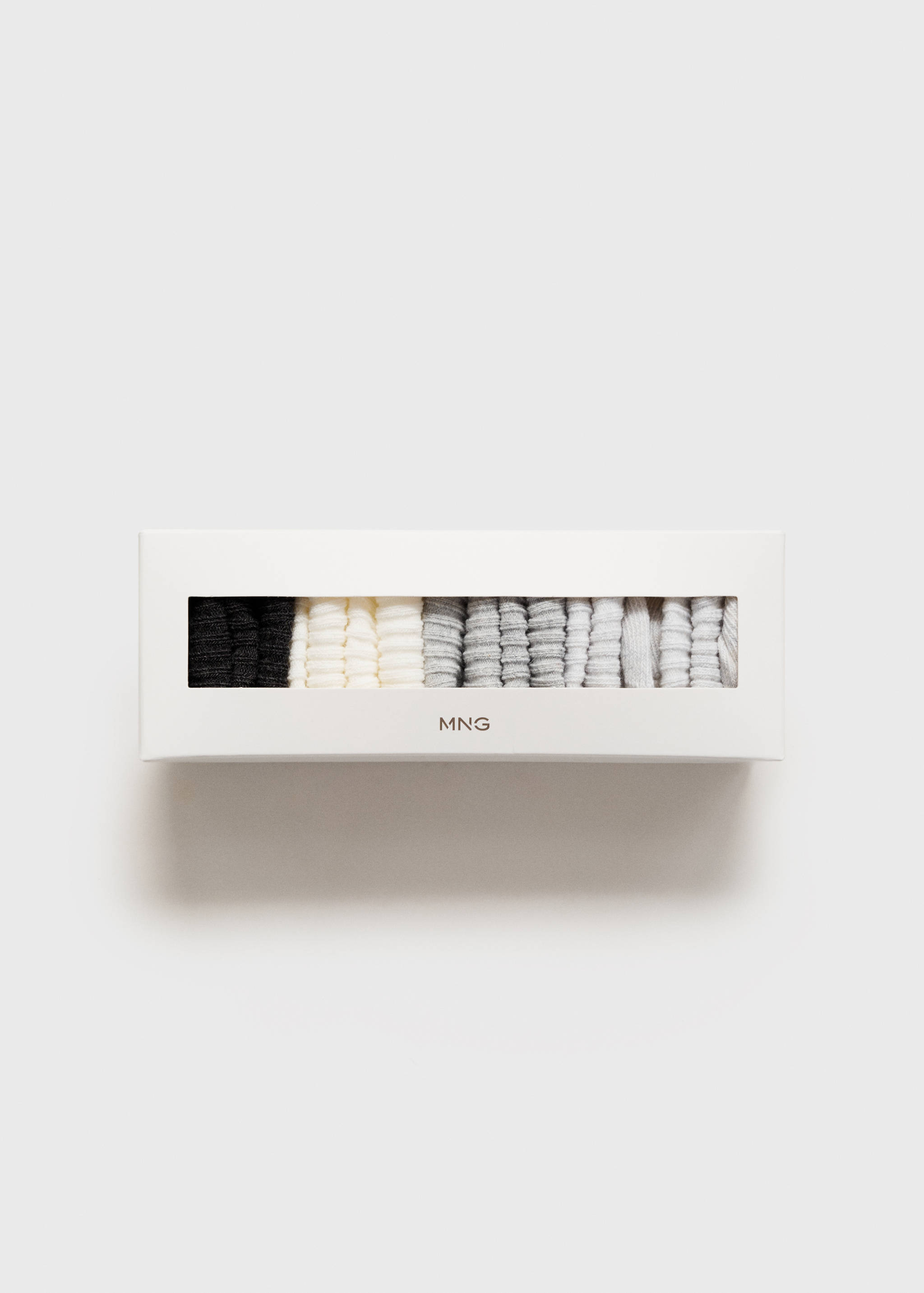 4 حزمات من الجوارب المدعمة - منتج دون نموذج