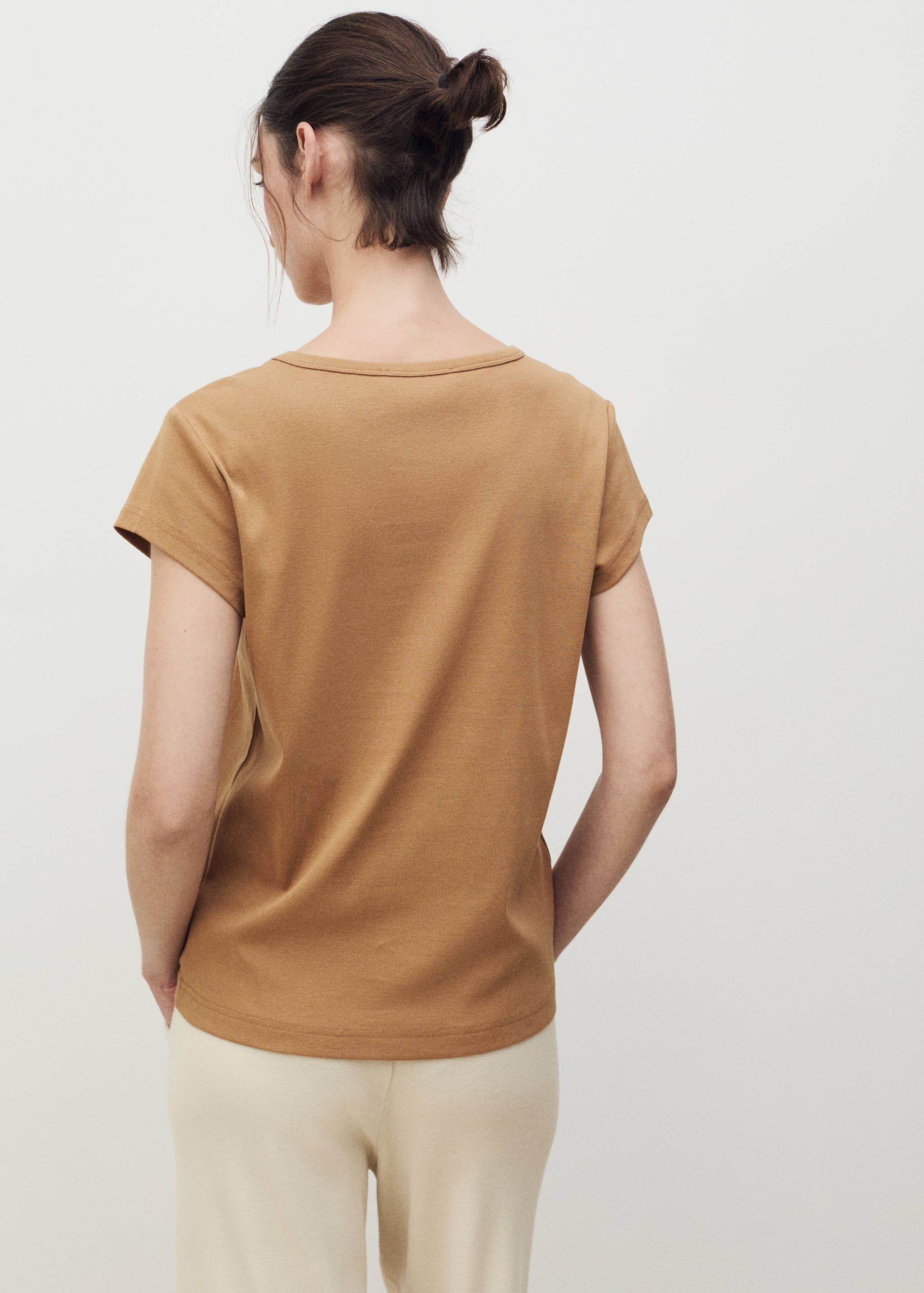 100% cotton short sleeve t-shirt - Reverse of the article
