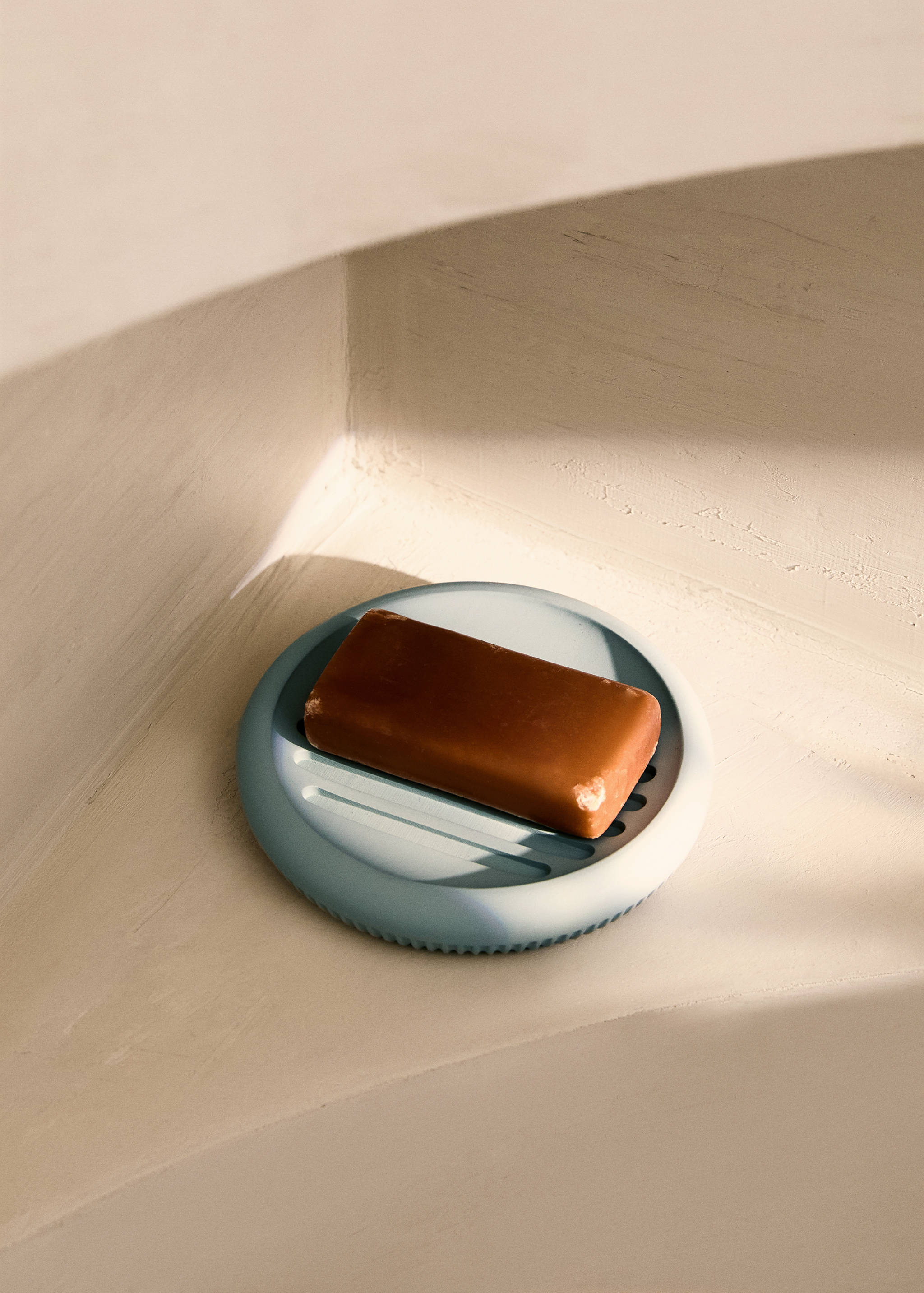 Resin soap dish - General plane