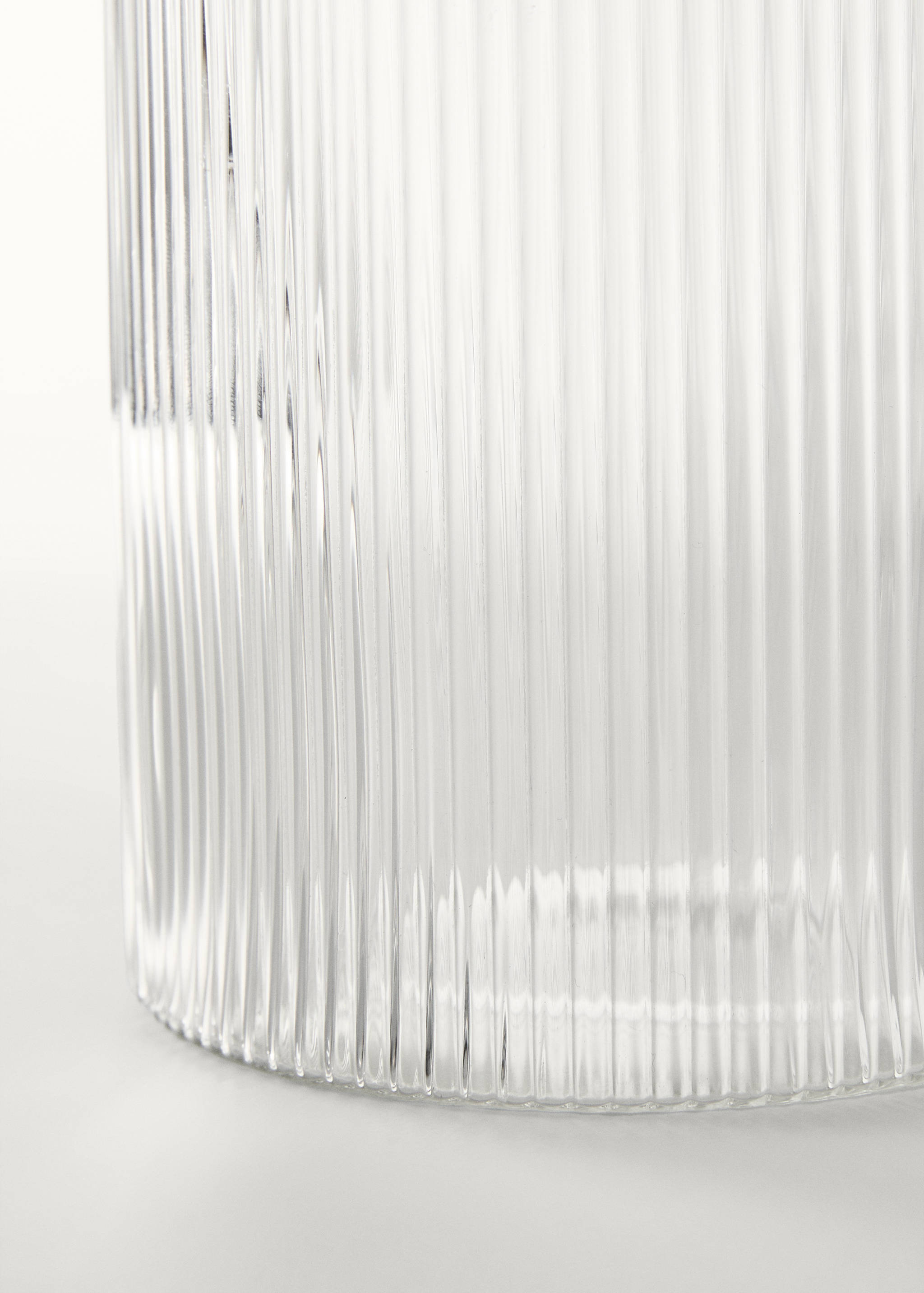 Jarro de borossilicato com pormenor de linhas - Pormenor do artigo 3