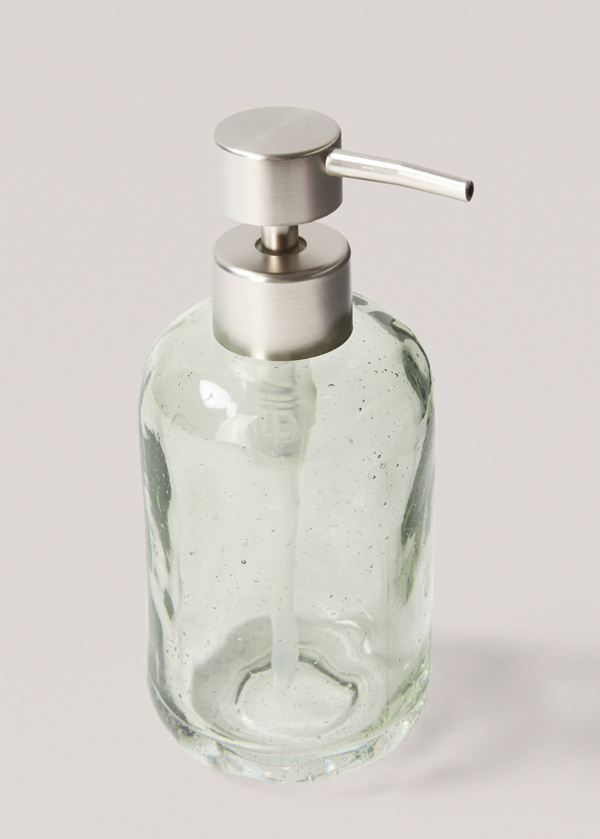Cylindrical glass soap dispenser - Details of the article 3