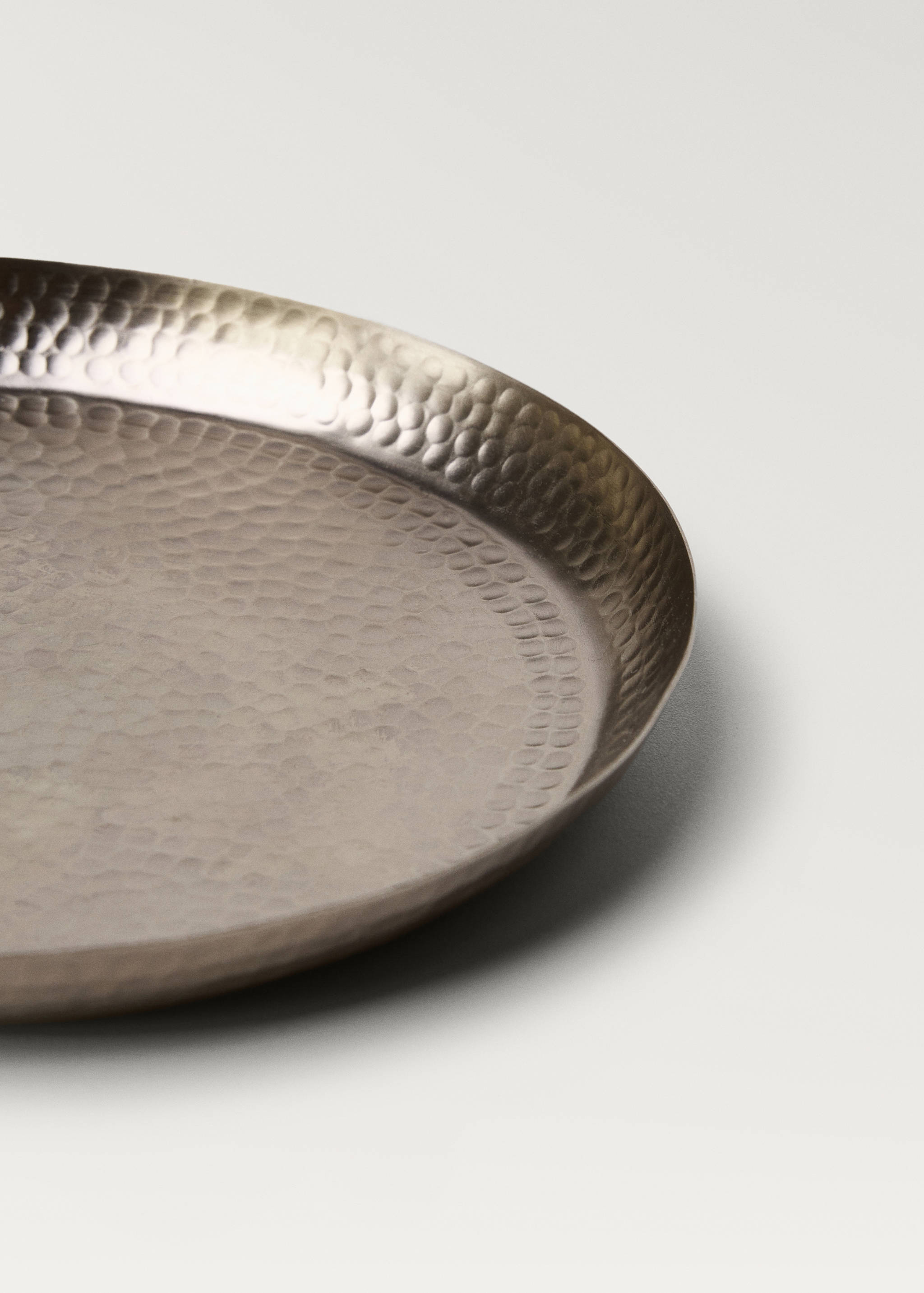 Medium hammered metal tray - Details of the article 1