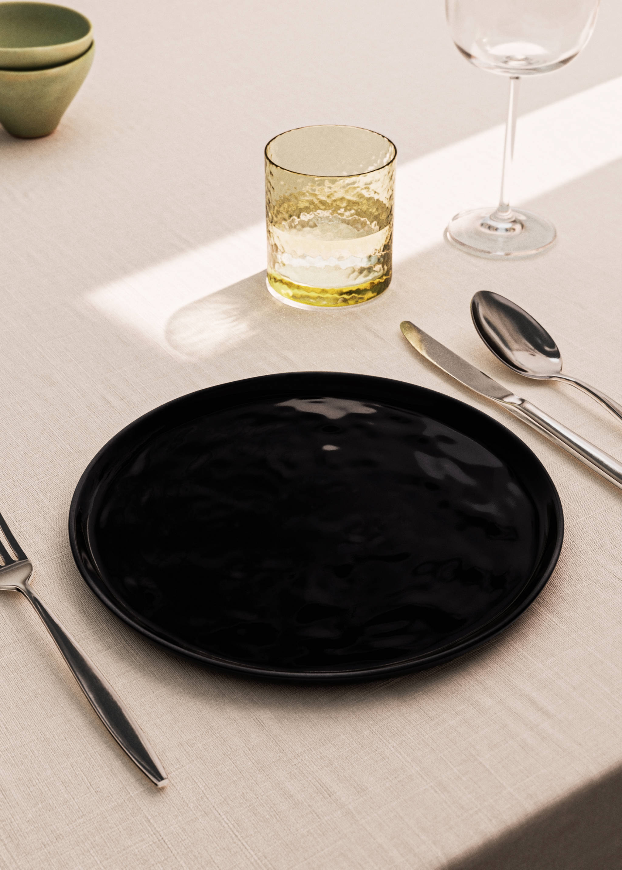 Fine stoneware flat plate - General plane