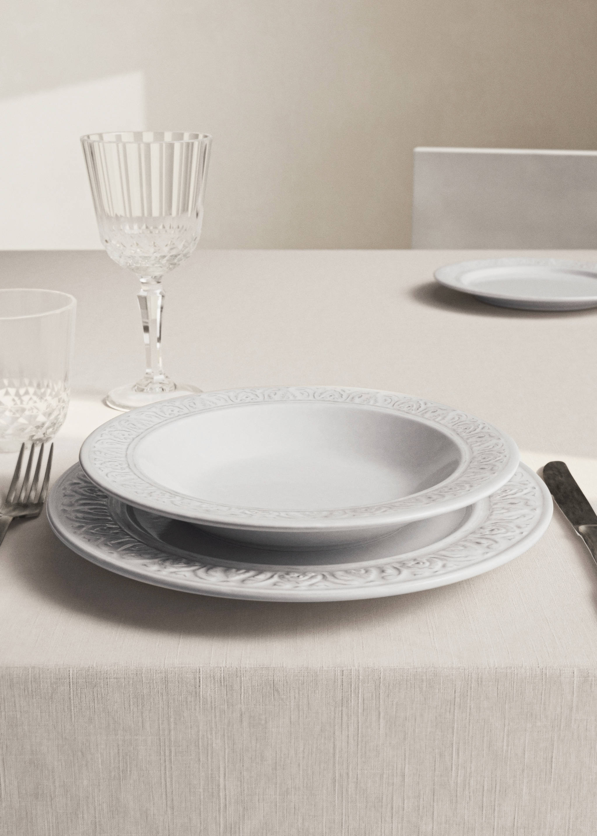 Djup tallrik .-- cenefa - Allmän bild